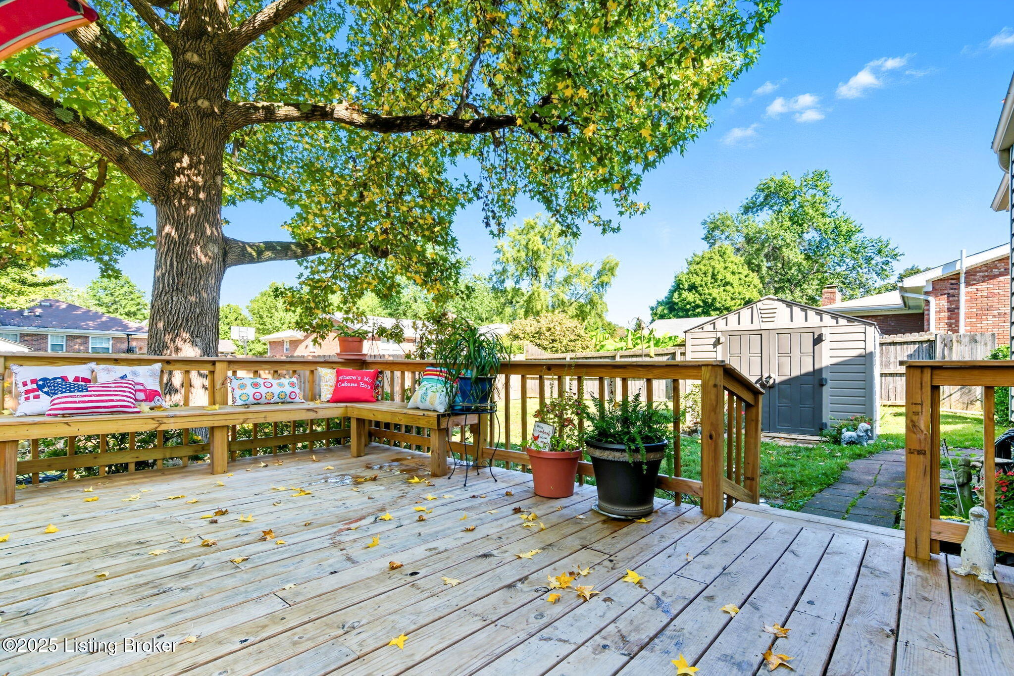 1018 Sir Lancelot Ln