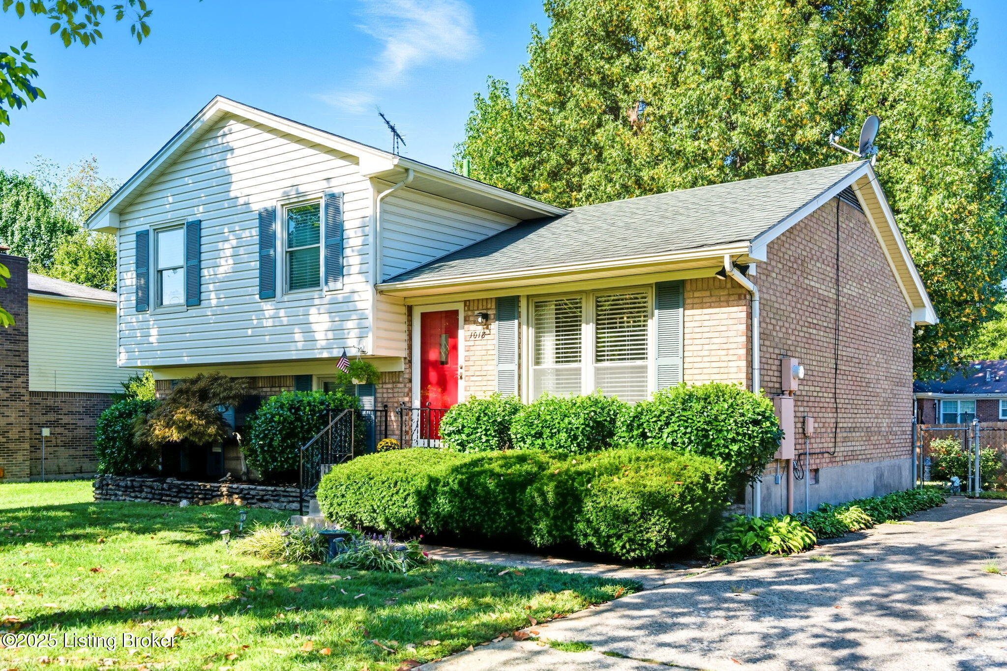 1018 Sir Lancelot Ln