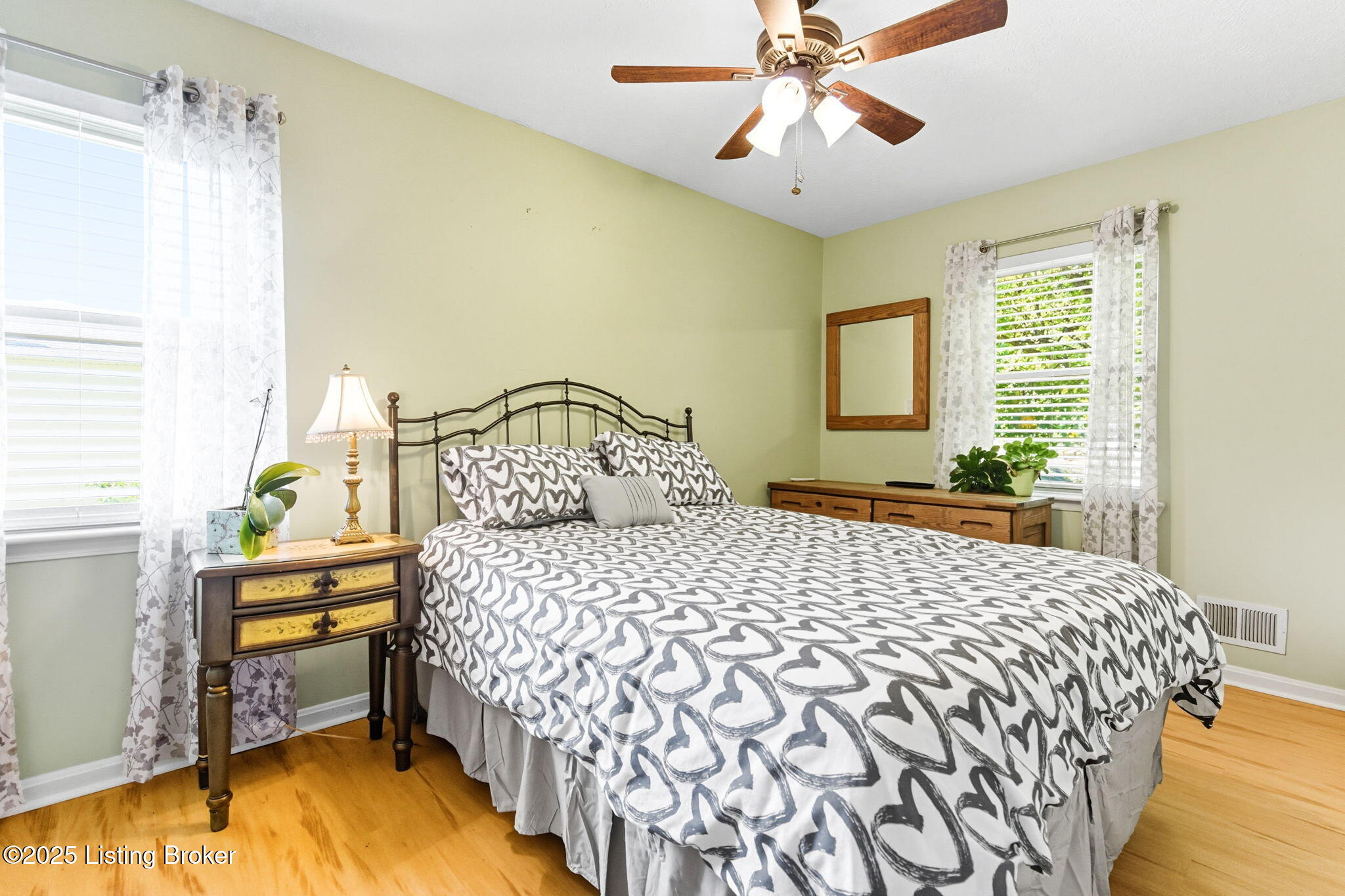 1018 Sir Lancelot Ln