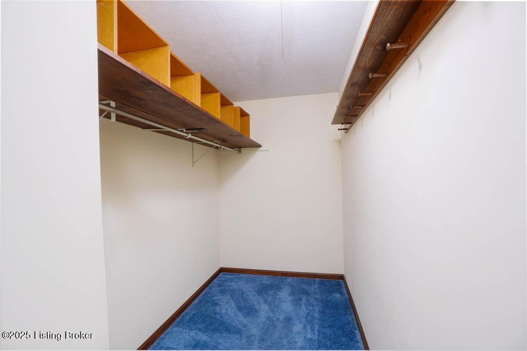 2302 Forrest Park Dr