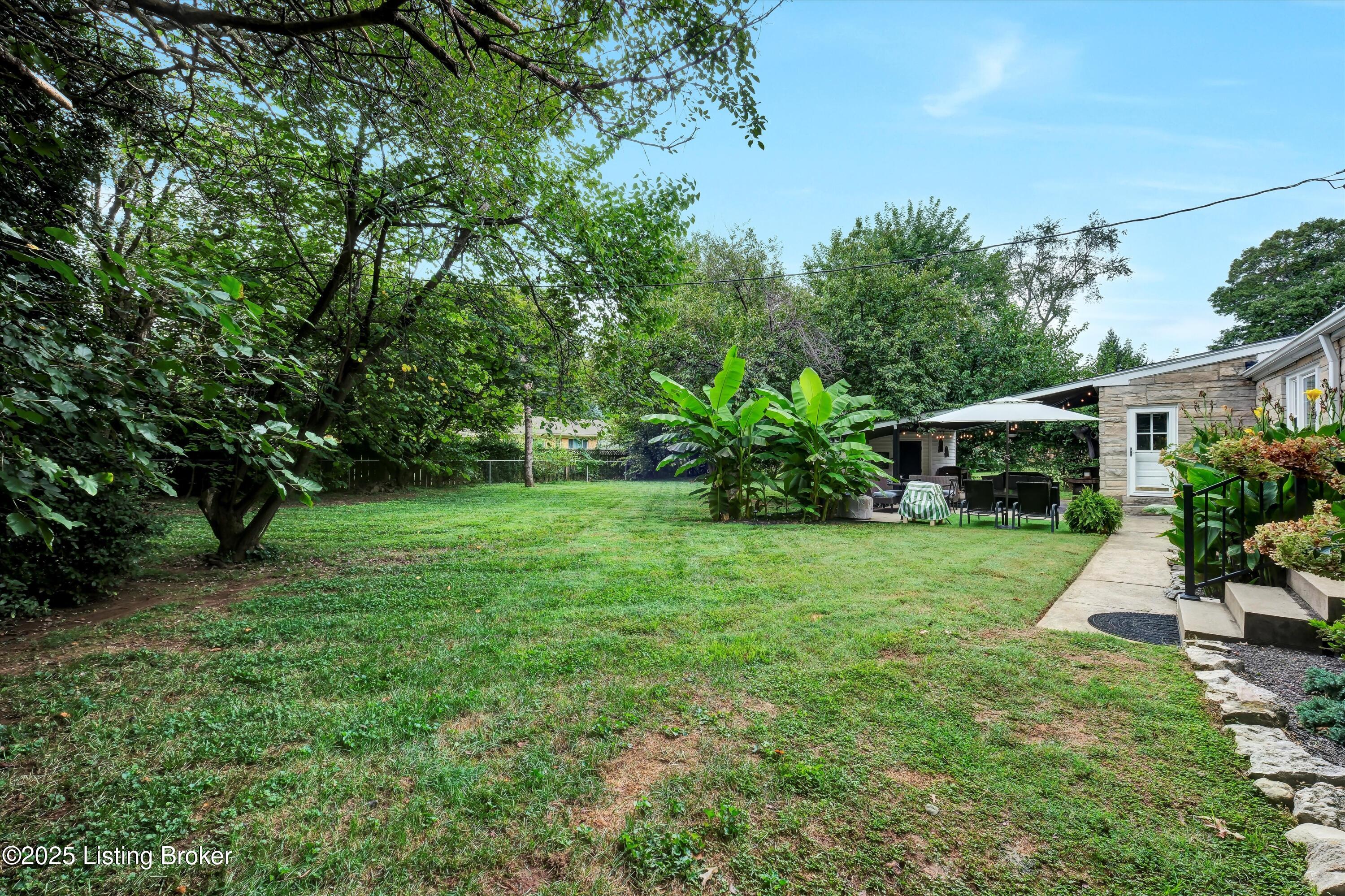 104 South Hampton Rd