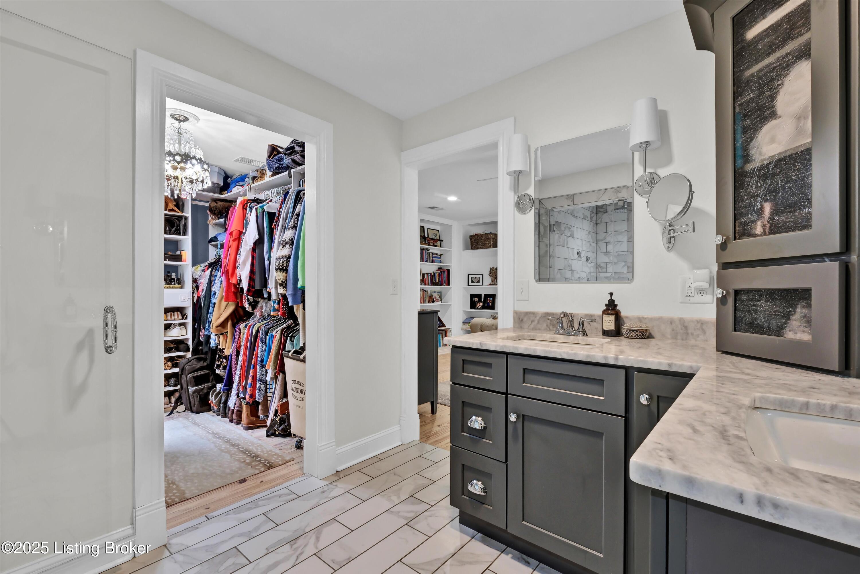 104 South Hampton Rd