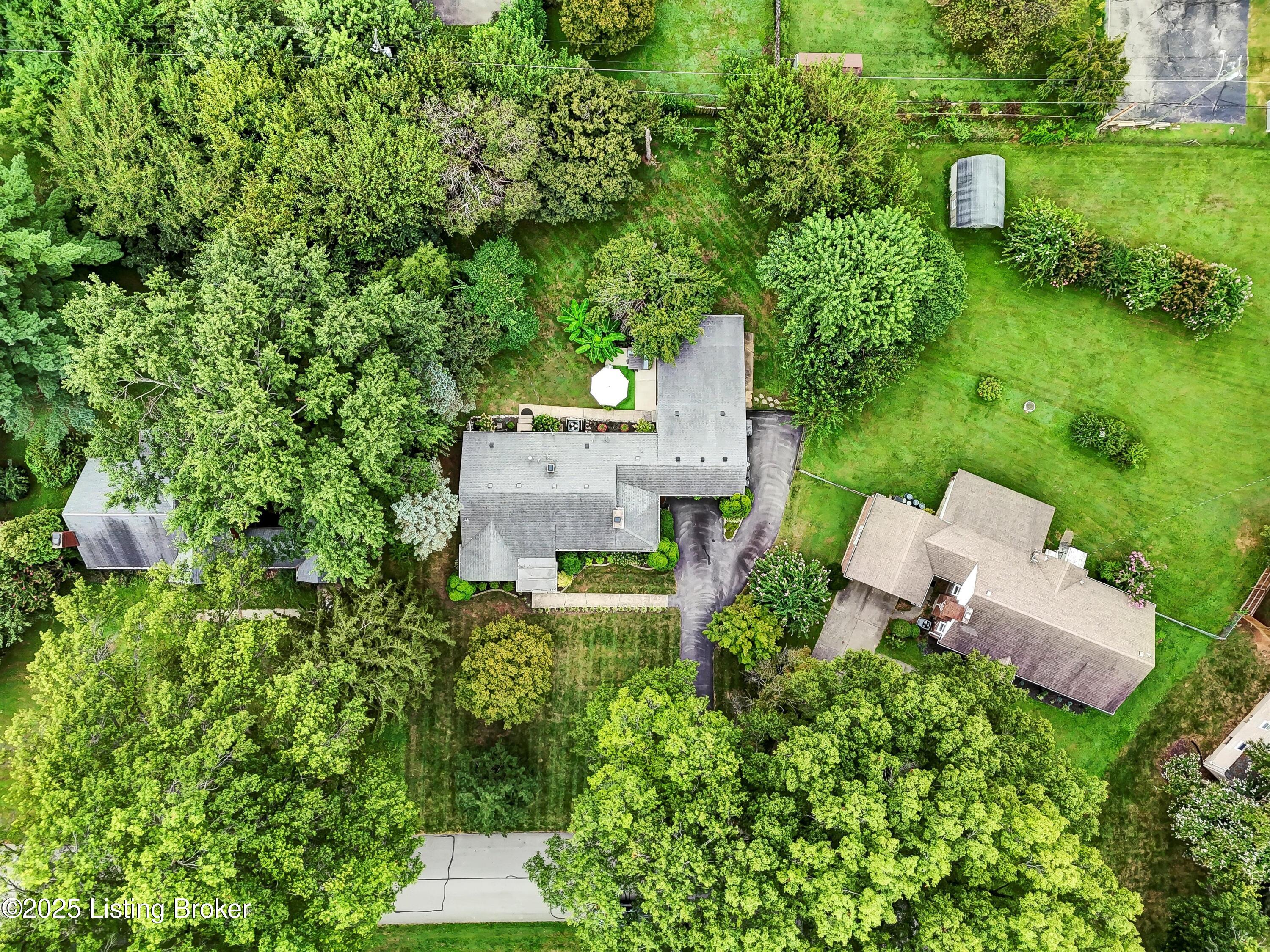 104 South Hampton Rd