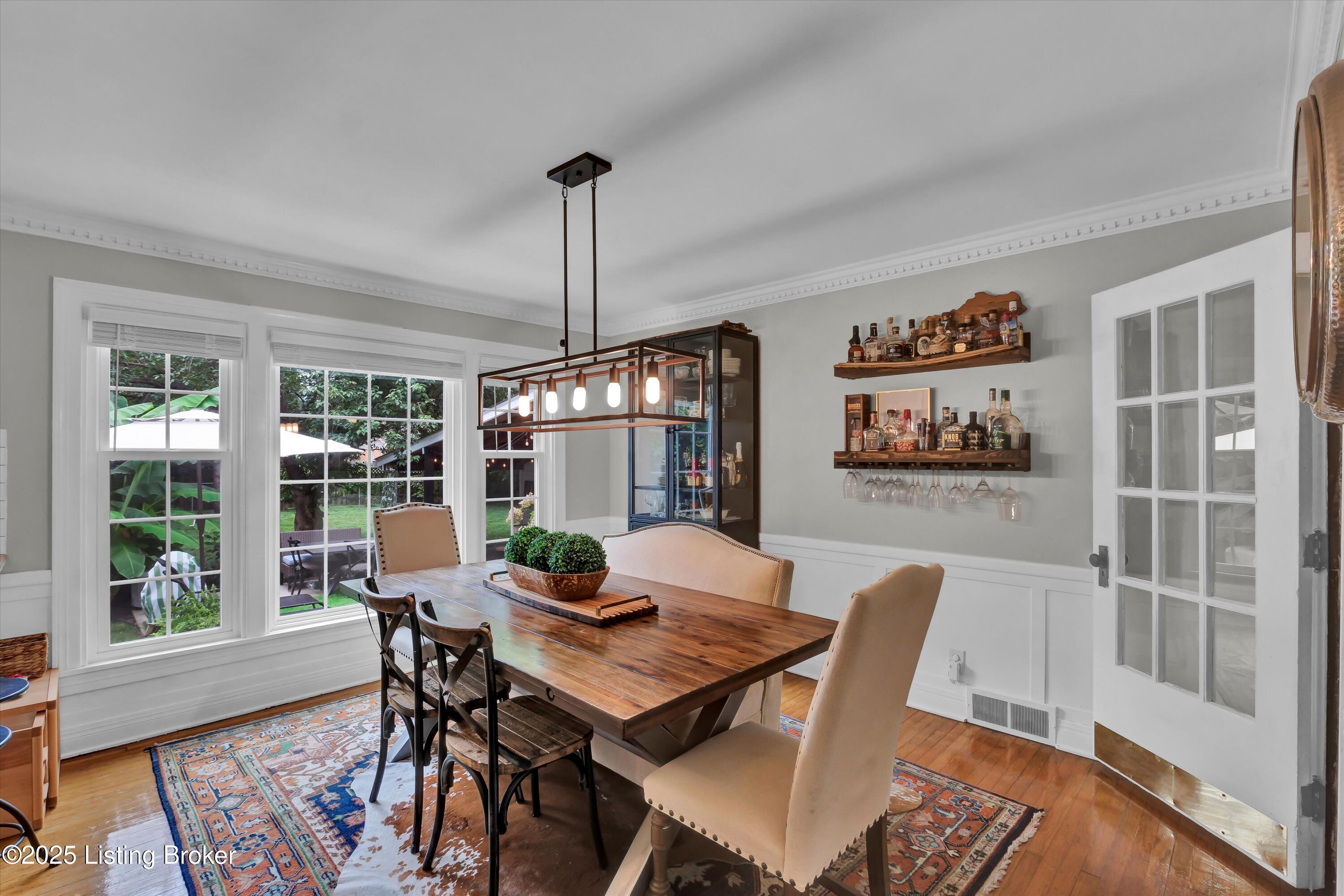 104 South Hampton Rd