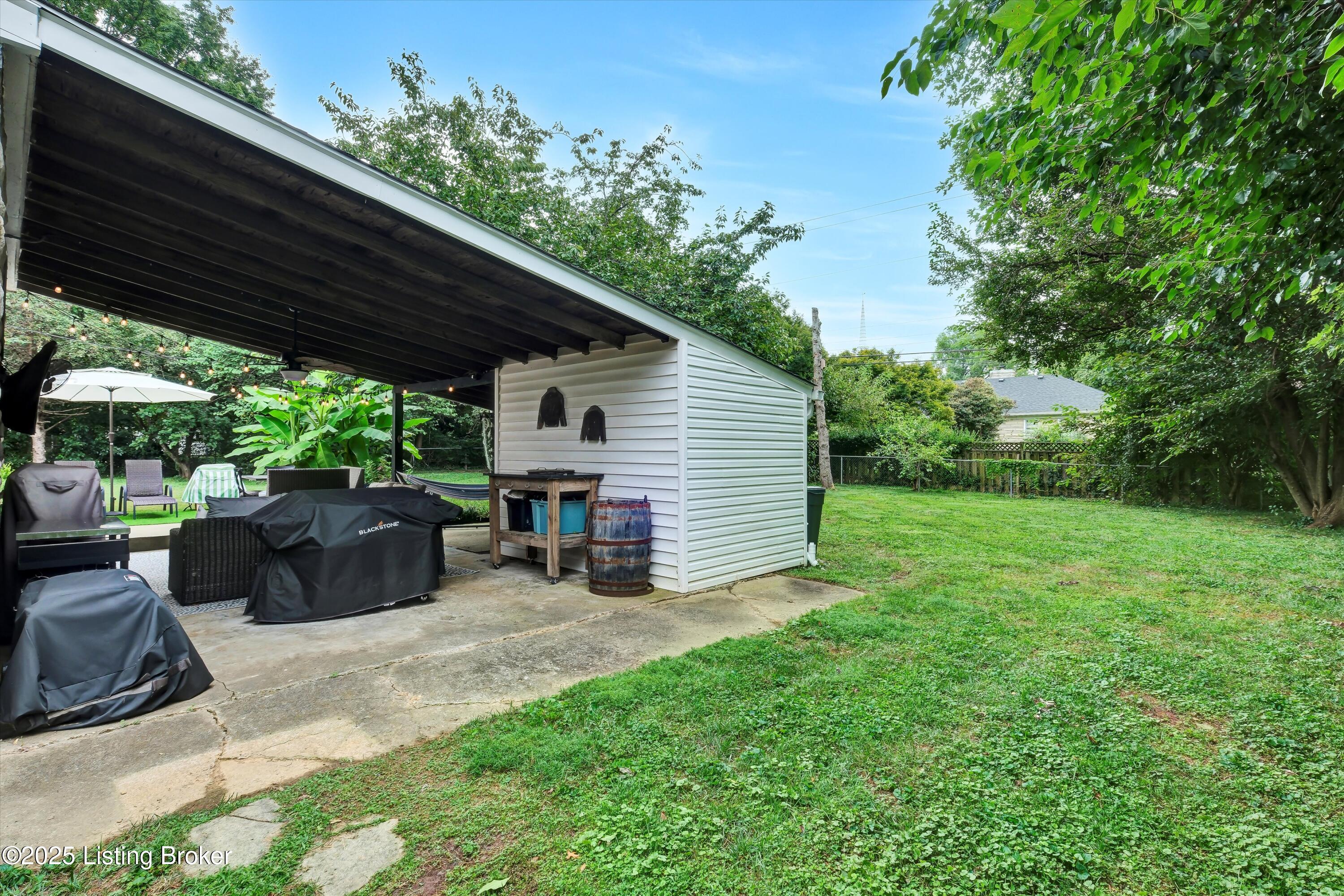 104 South Hampton Rd