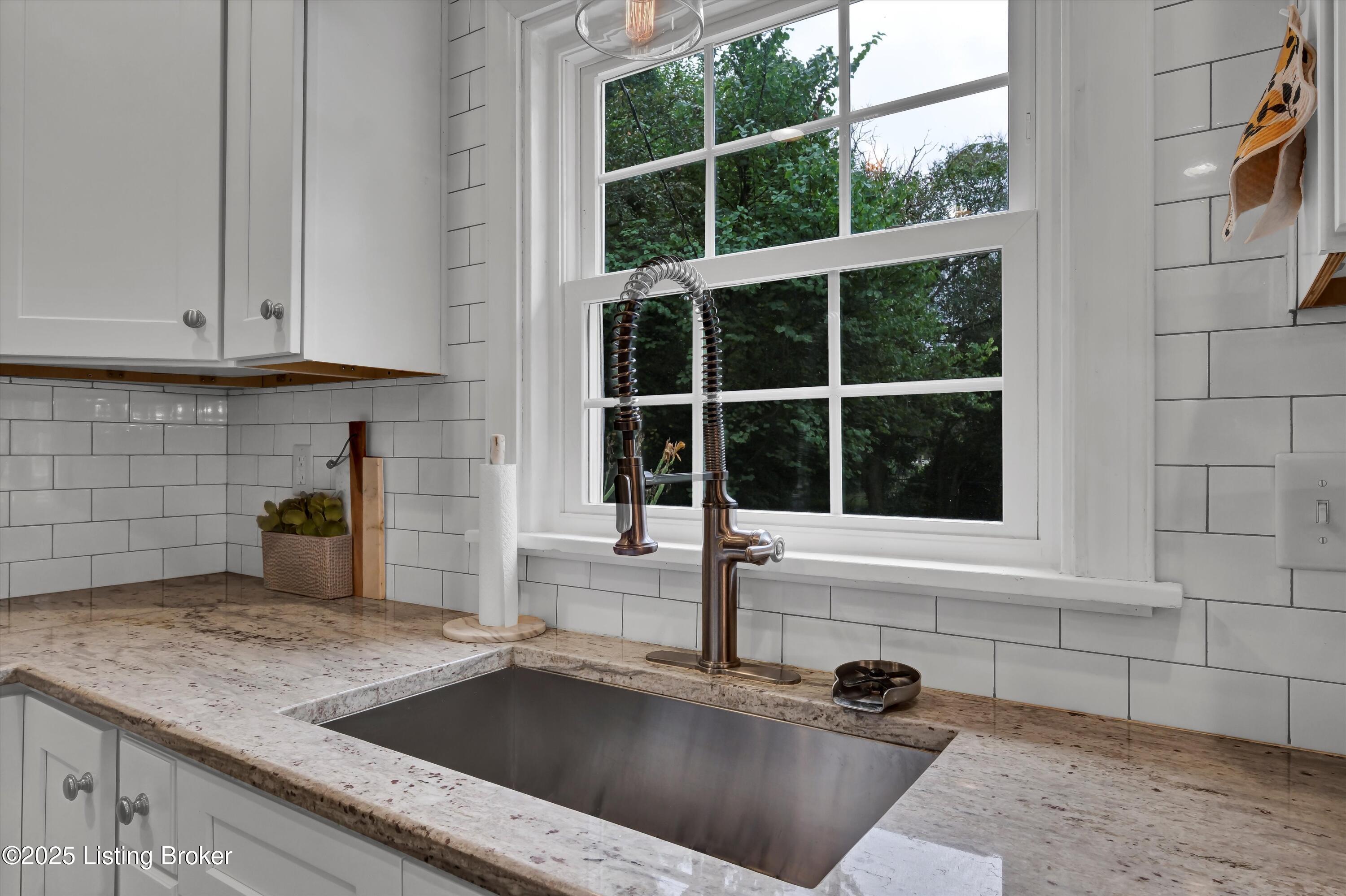 104 South Hampton Rd