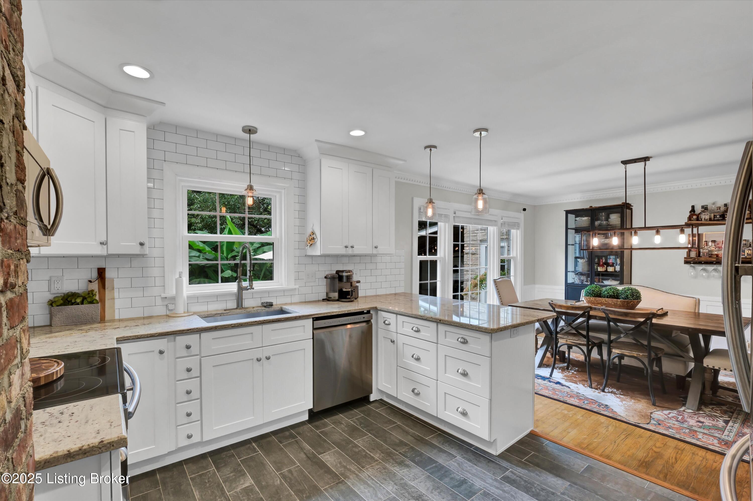 104 South Hampton Rd