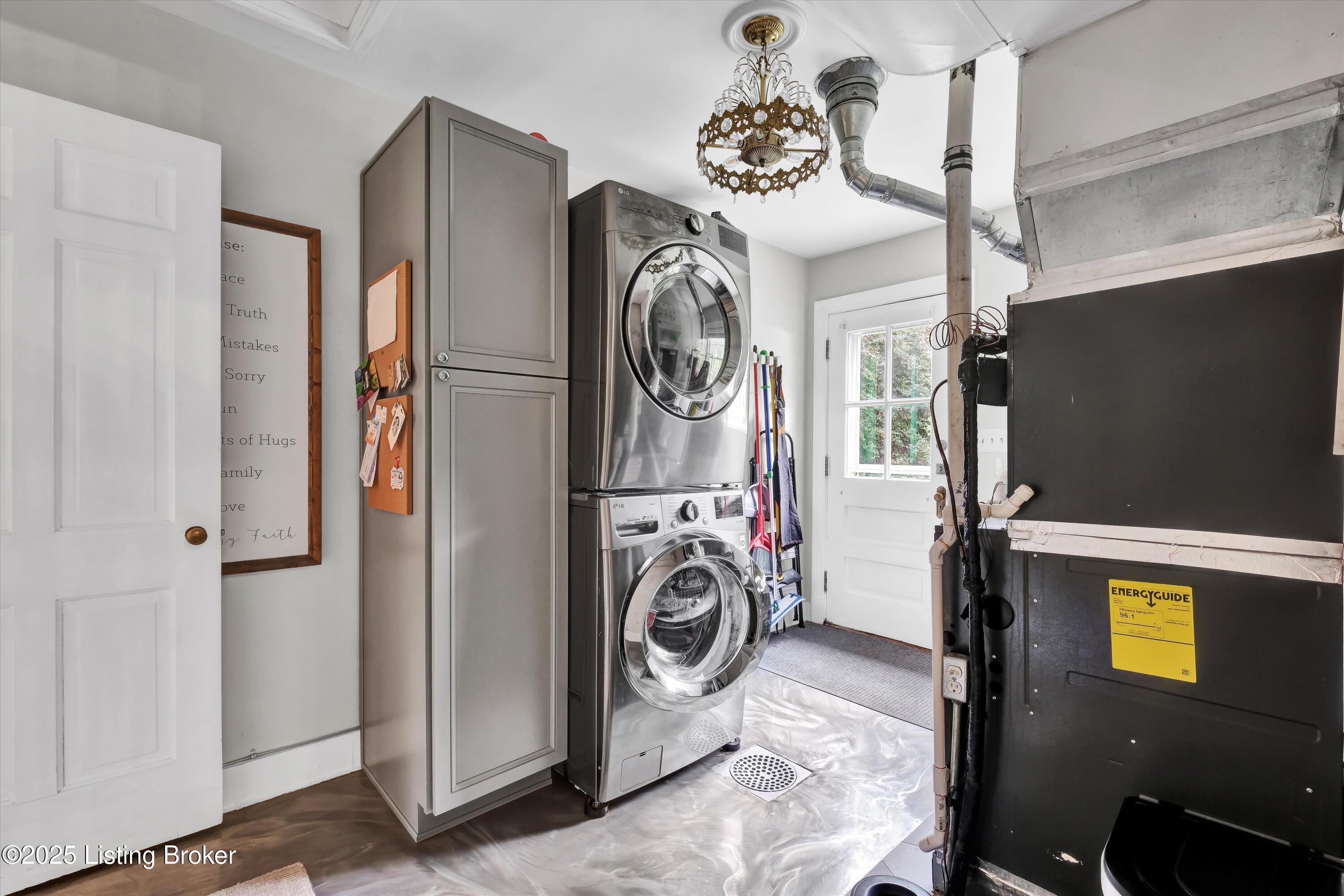 104 South Hampton Rd