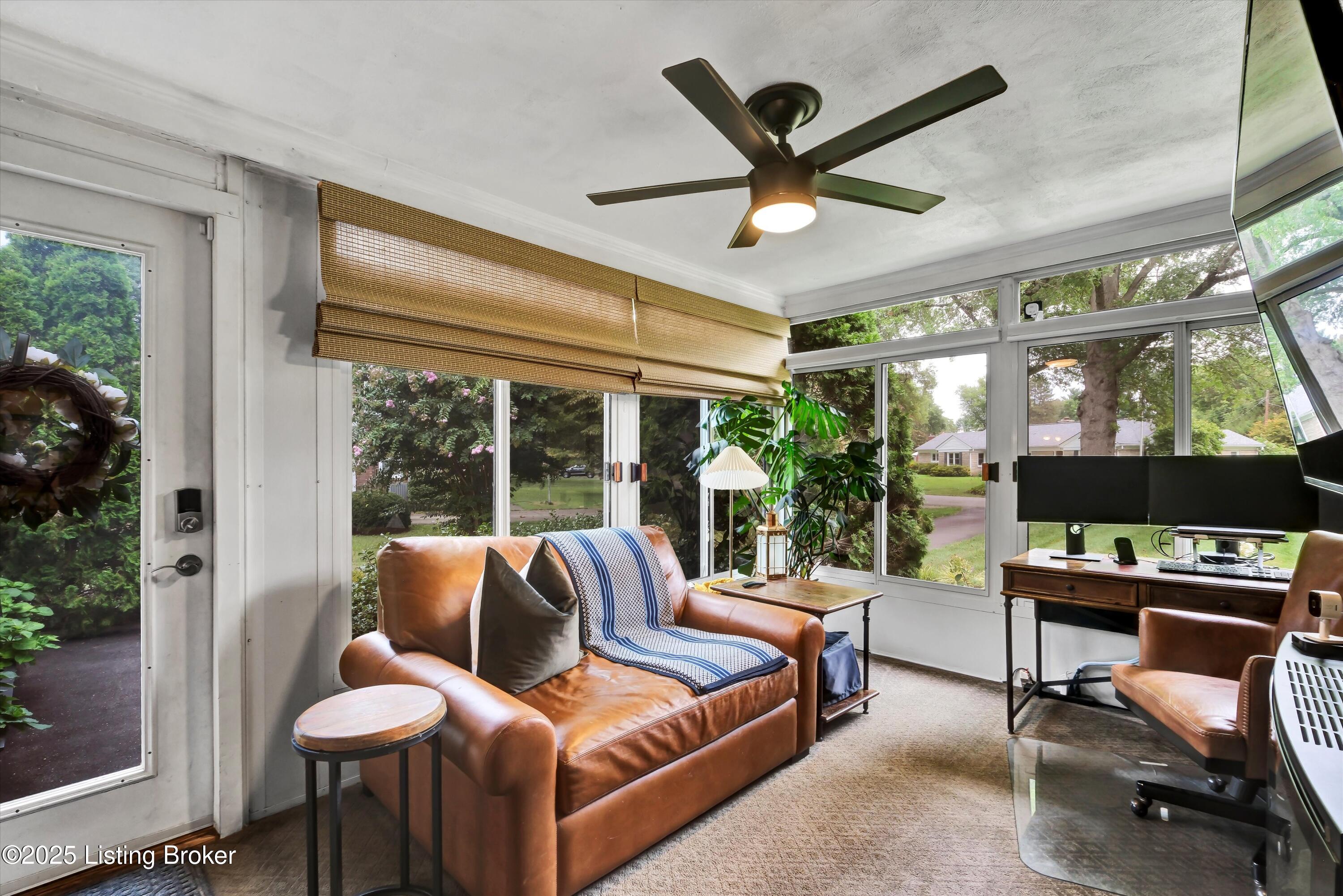 104 South Hampton Rd