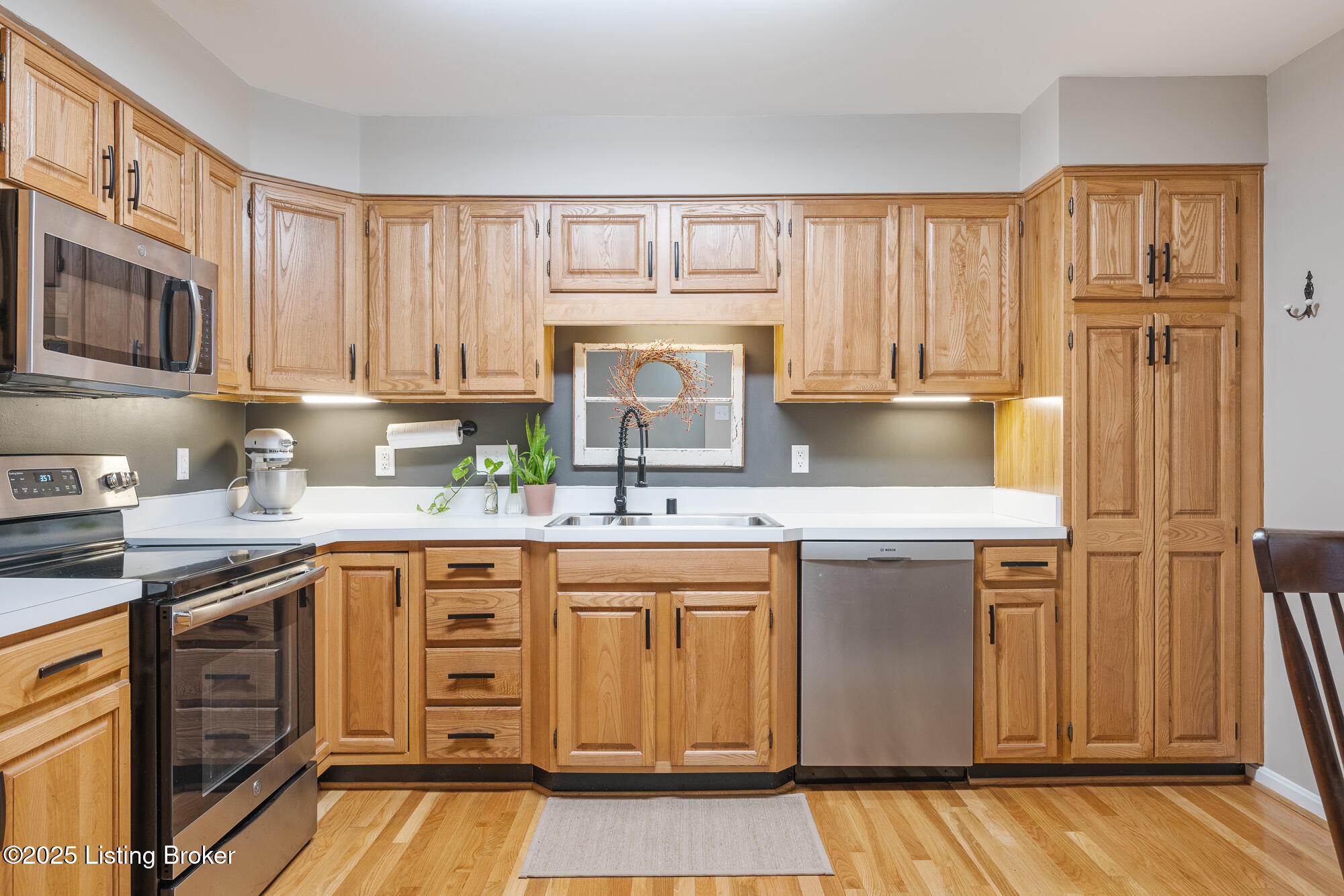 5002 Harrods Landing Dr