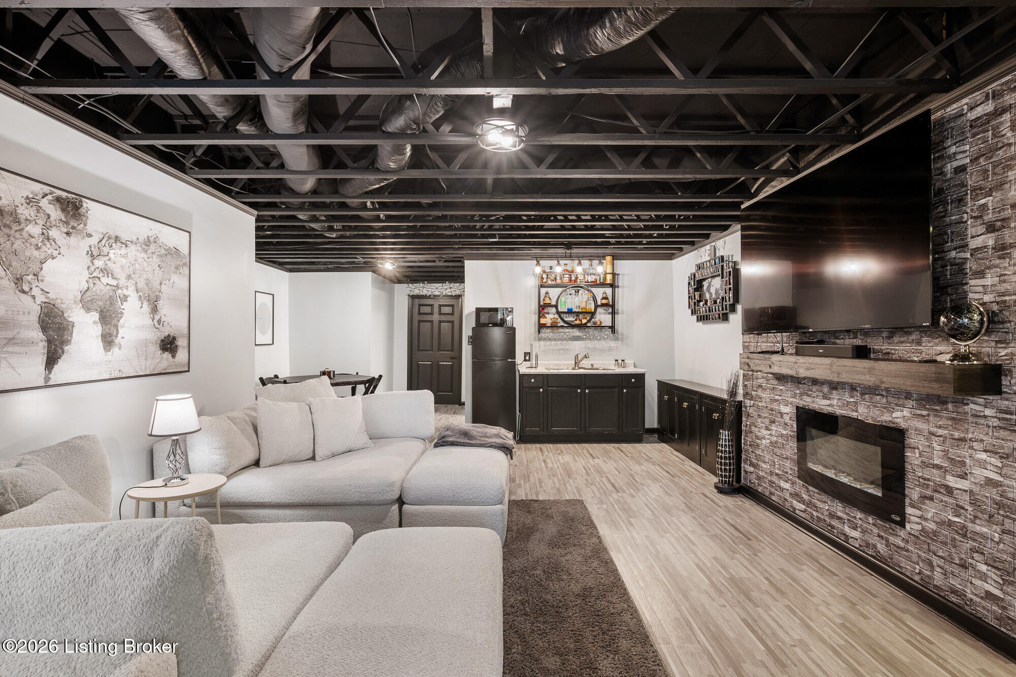 11922 Cascade Falls Trail