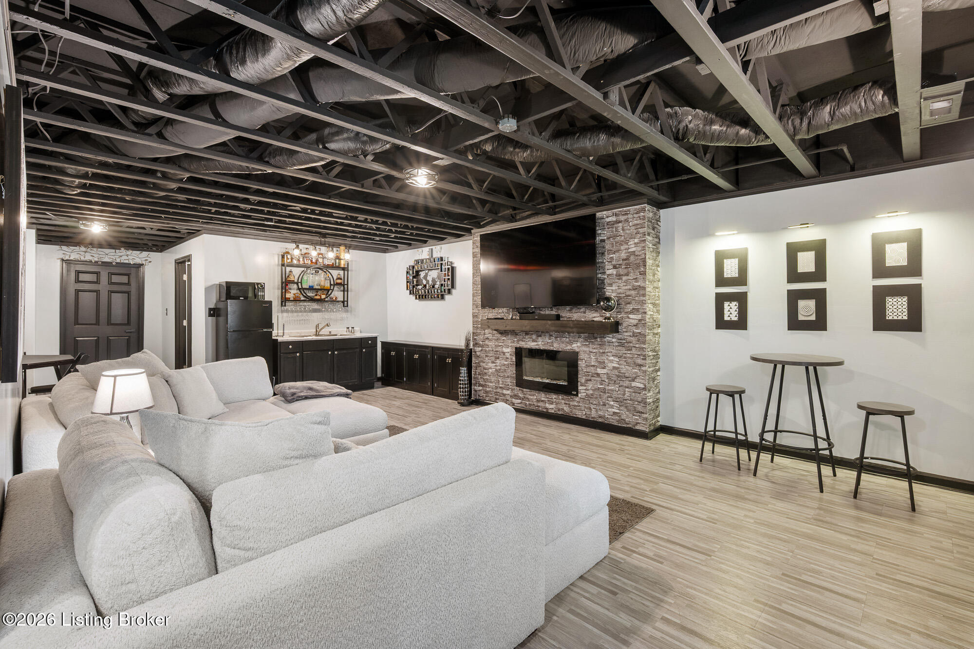 11922 Cascade Falls Trail