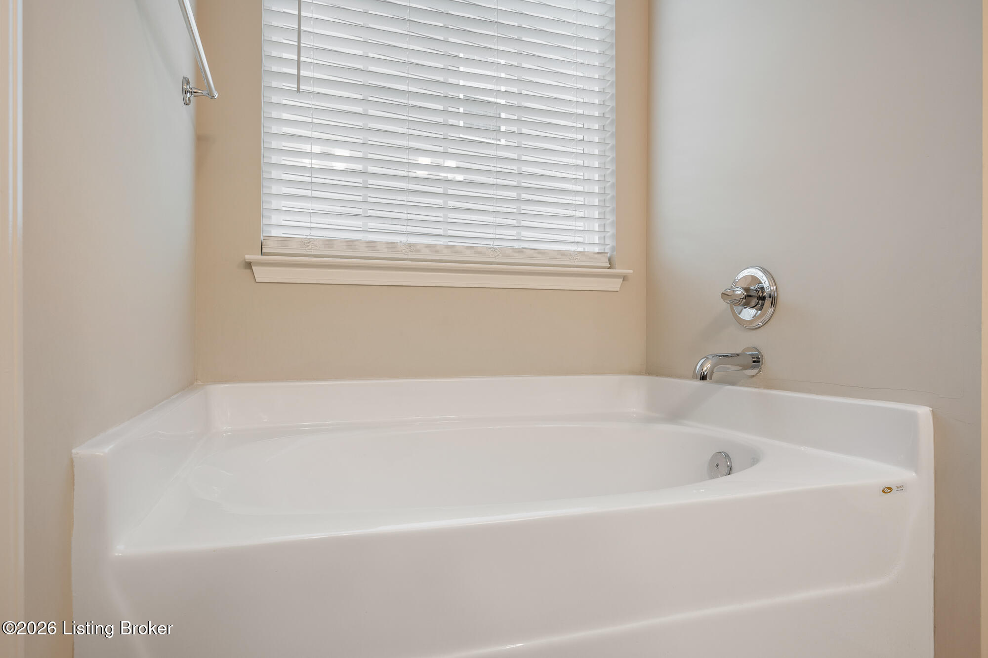 11922 Cascade Falls Trail