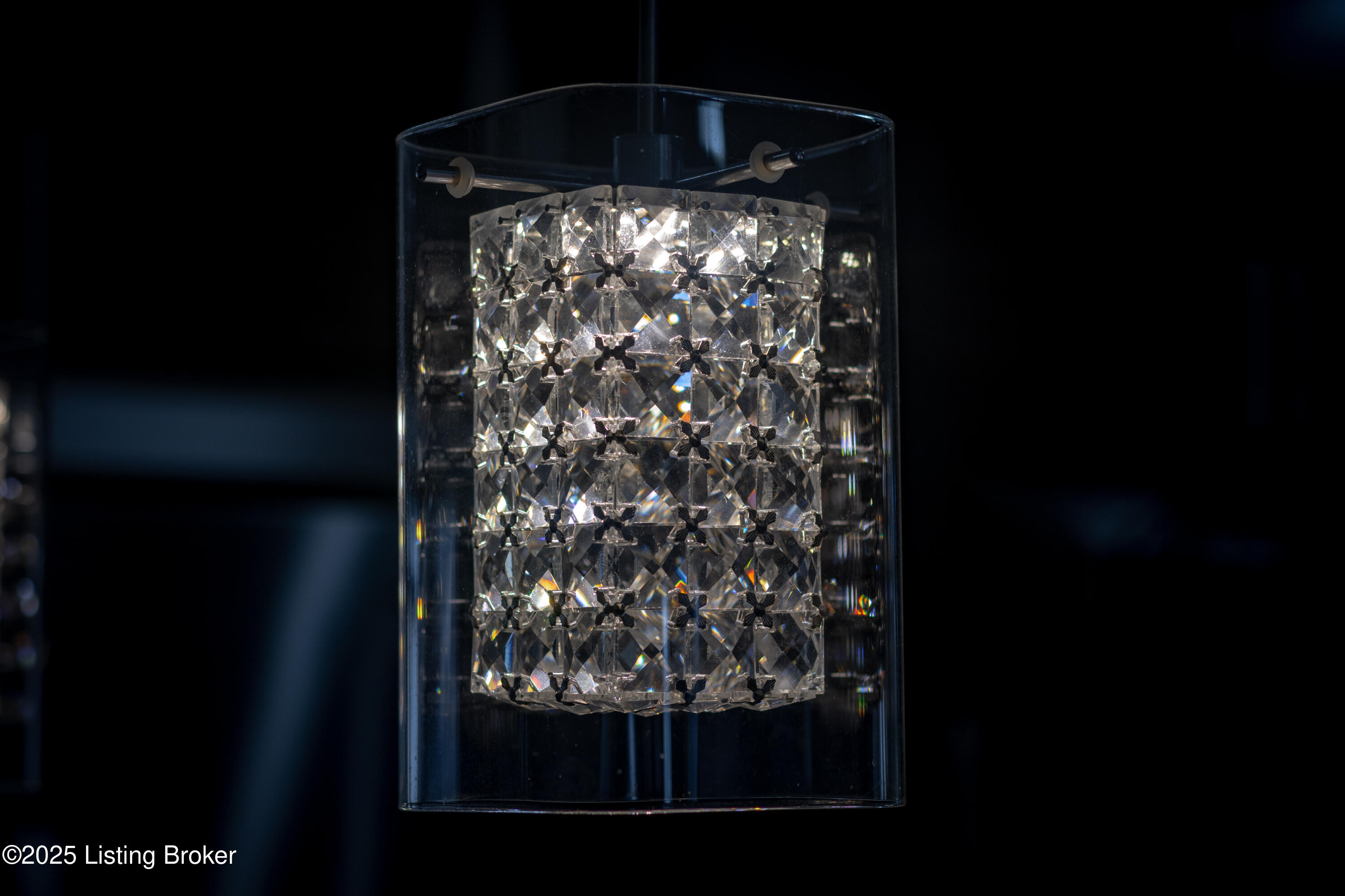 4901 Hunters Point Cir