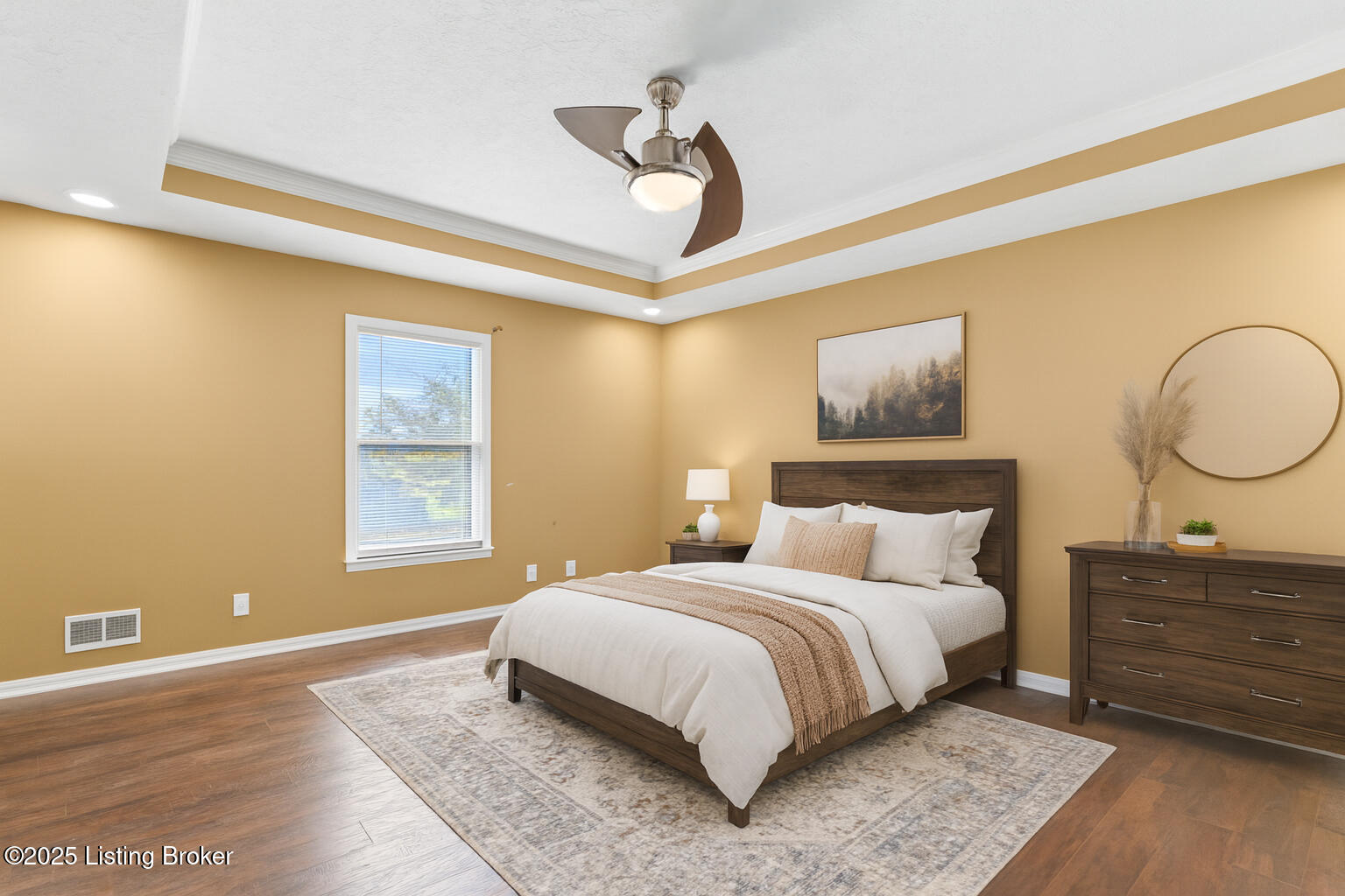 4901 Hunters Point Cir