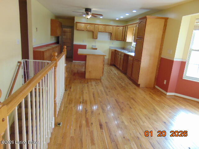 301 Grand Ave
