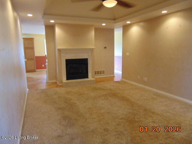 301 Grand Ave