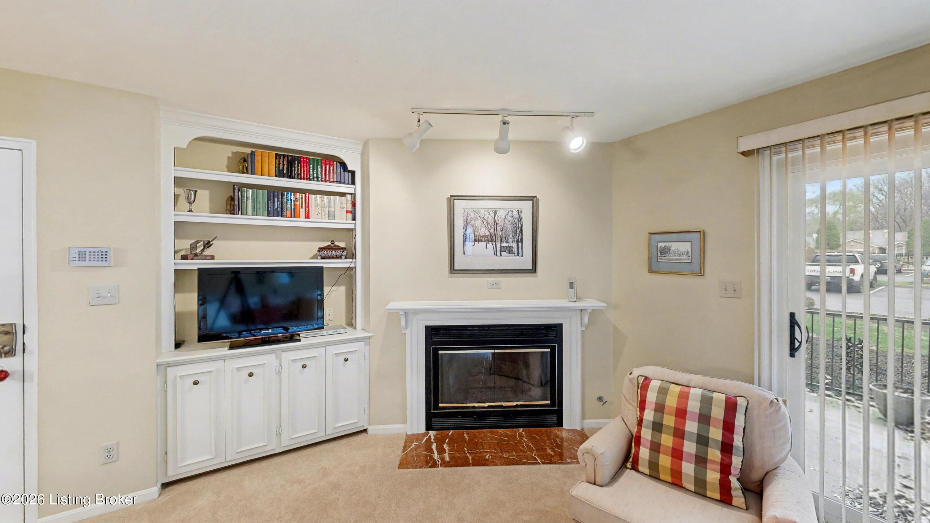 814 Washburn Ave APT 20