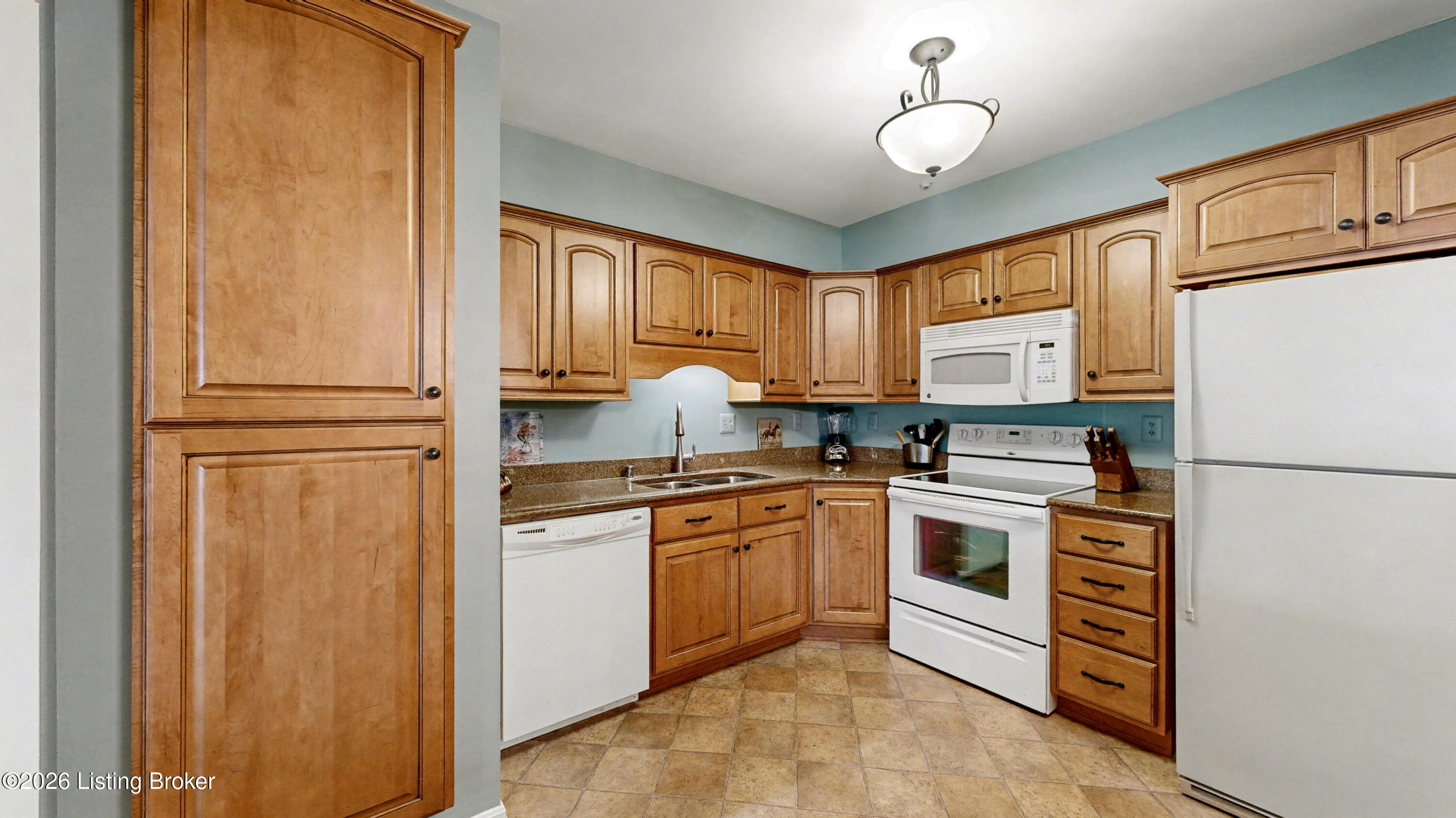 814 Washburn Ave APT 20