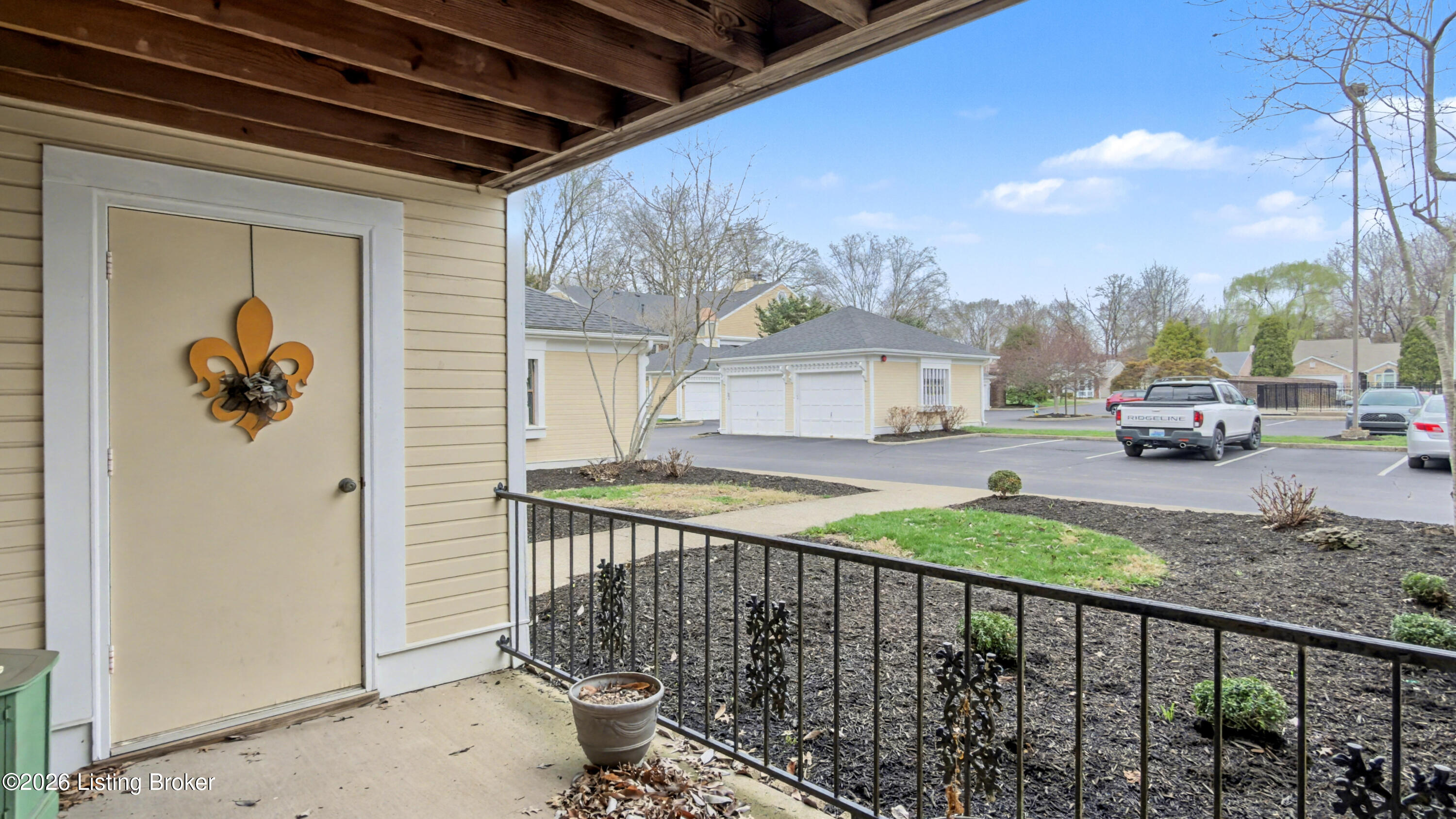 814 Washburn Ave APT 20