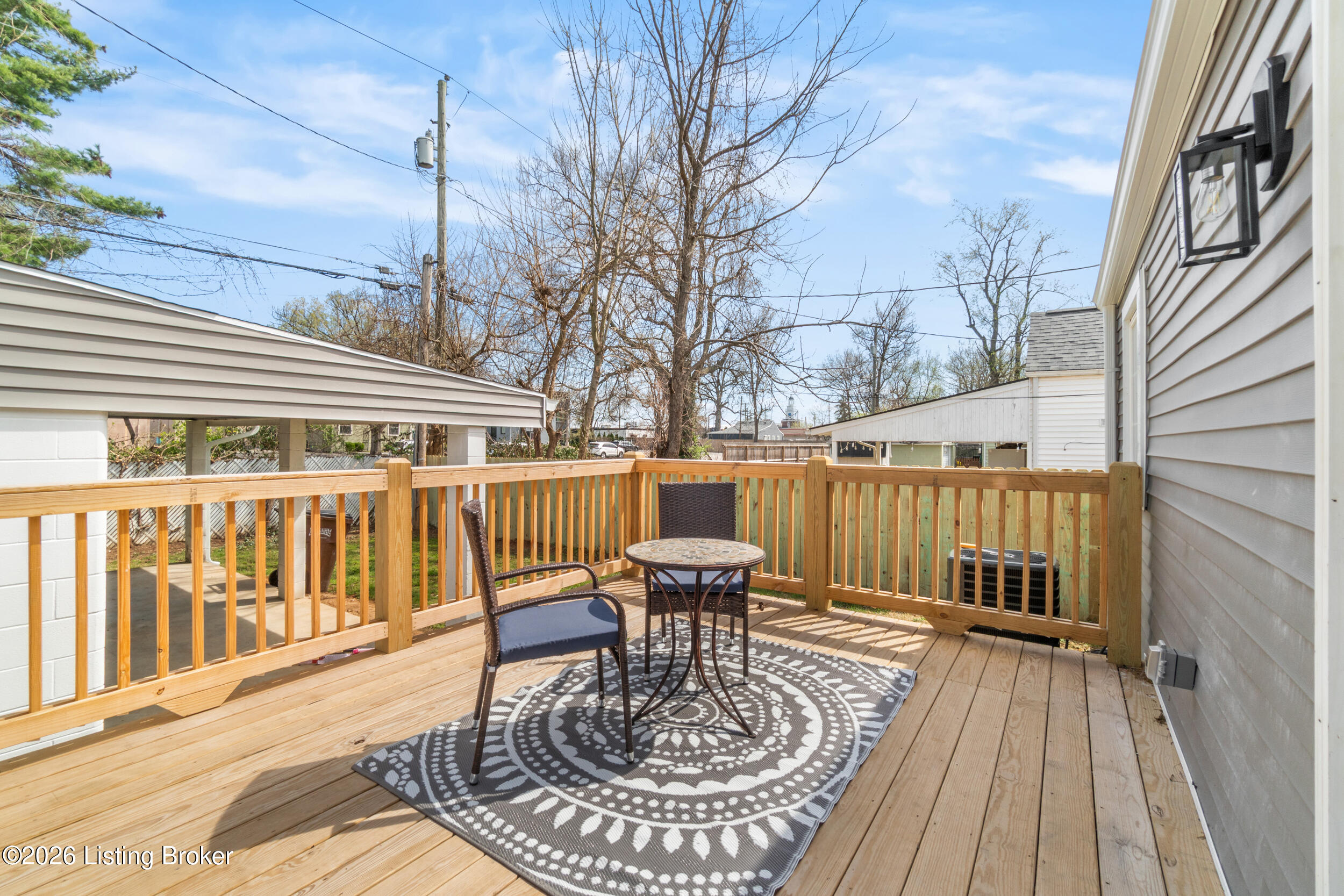 113 Colonial Dr