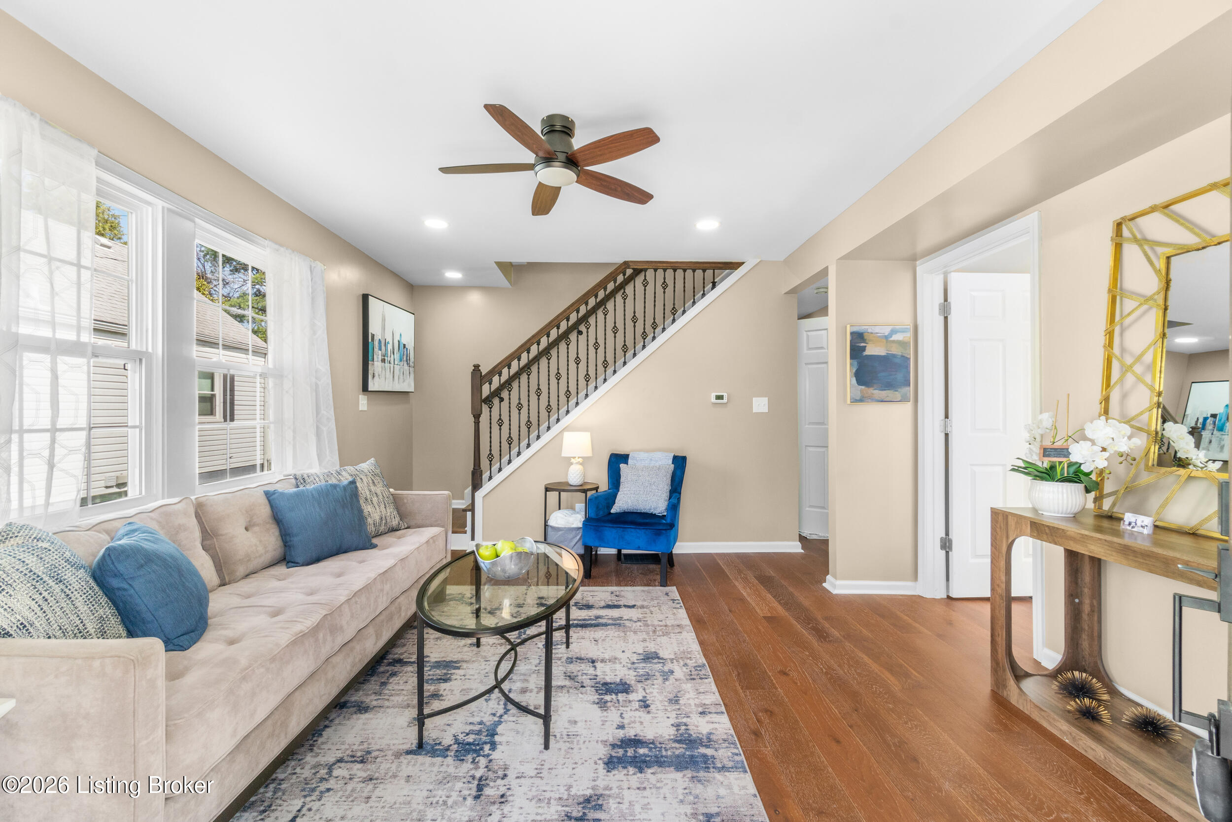 113 Colonial Dr