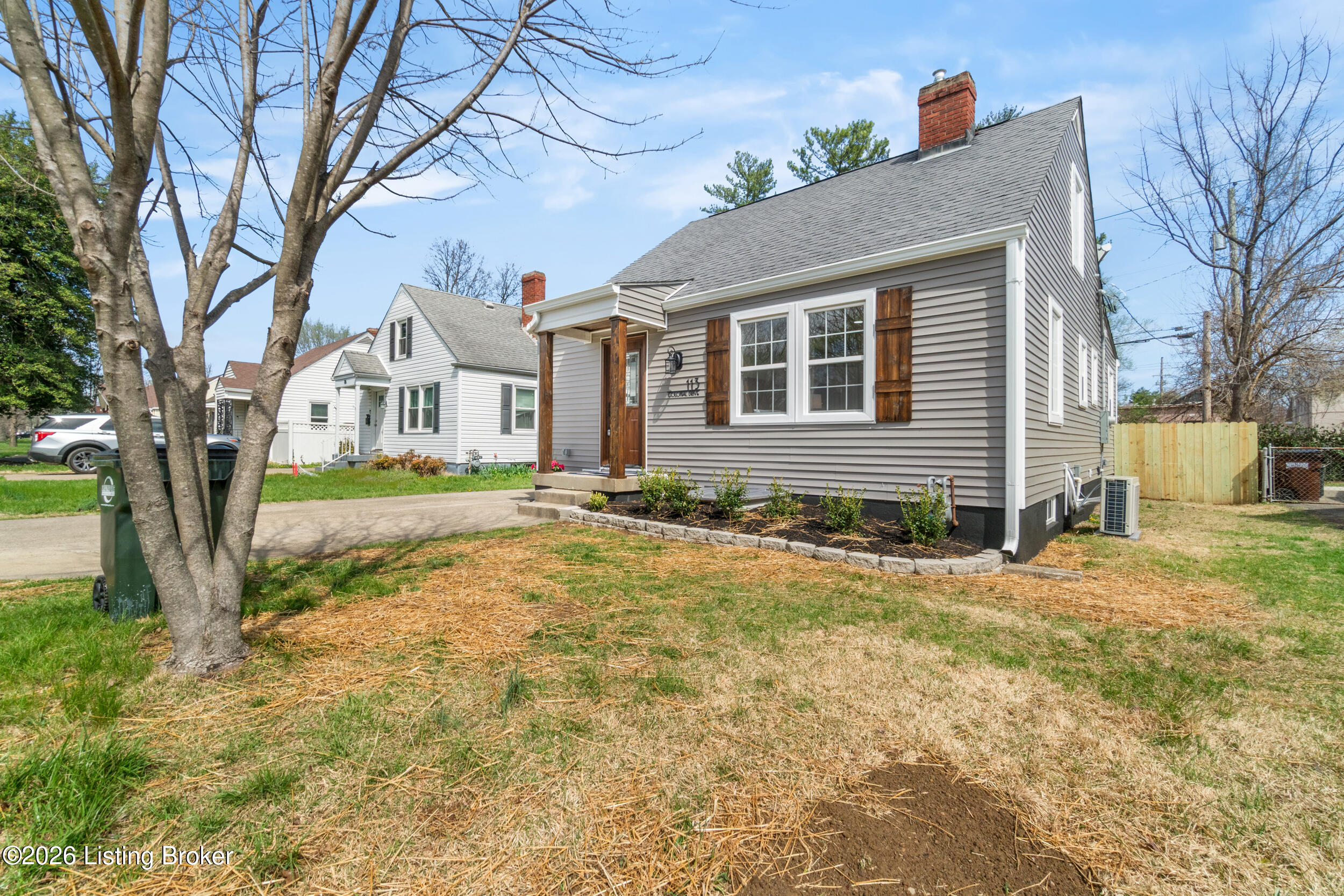 113 Colonial Dr