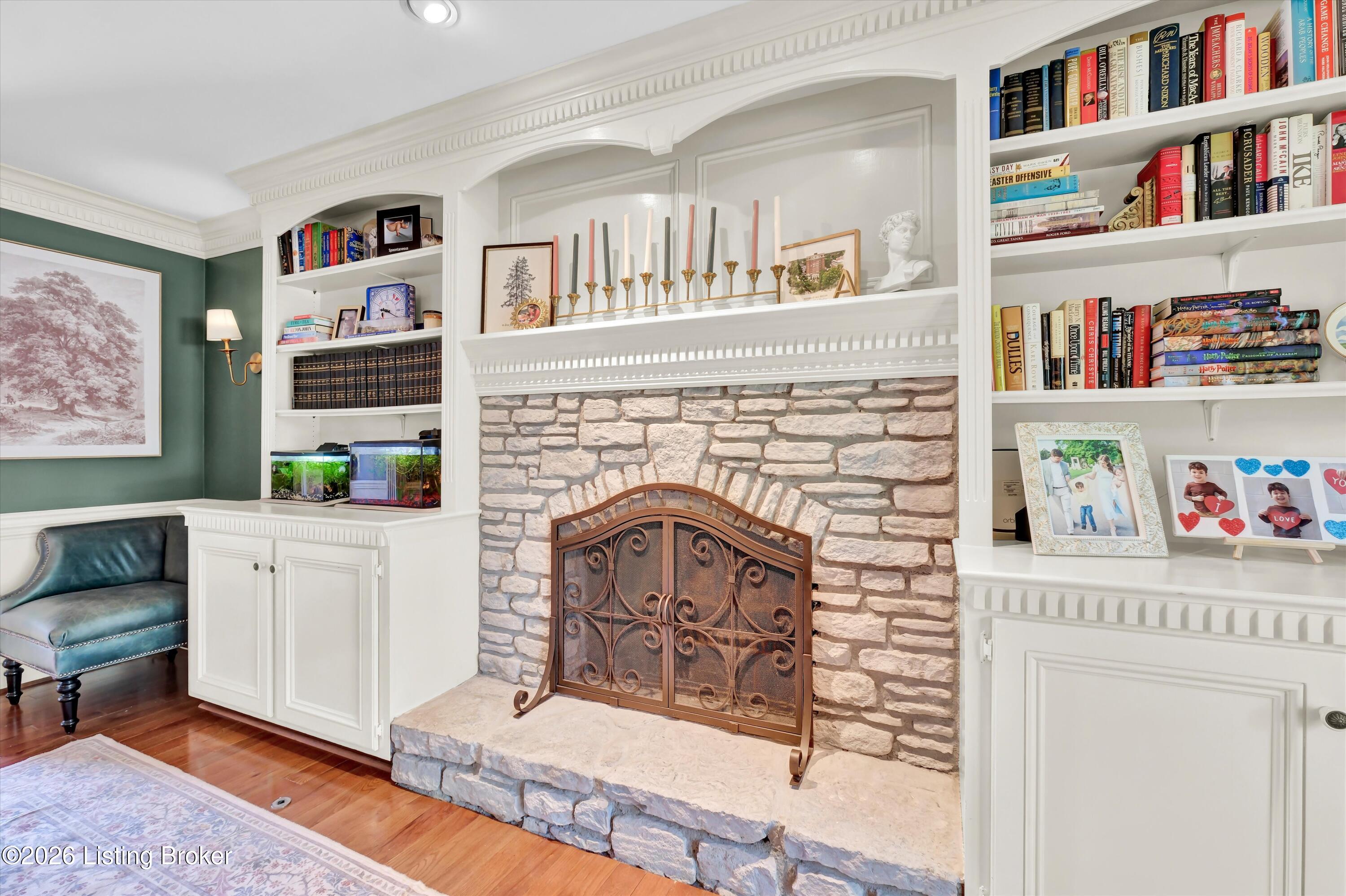 11002 Fox Moore Ct
