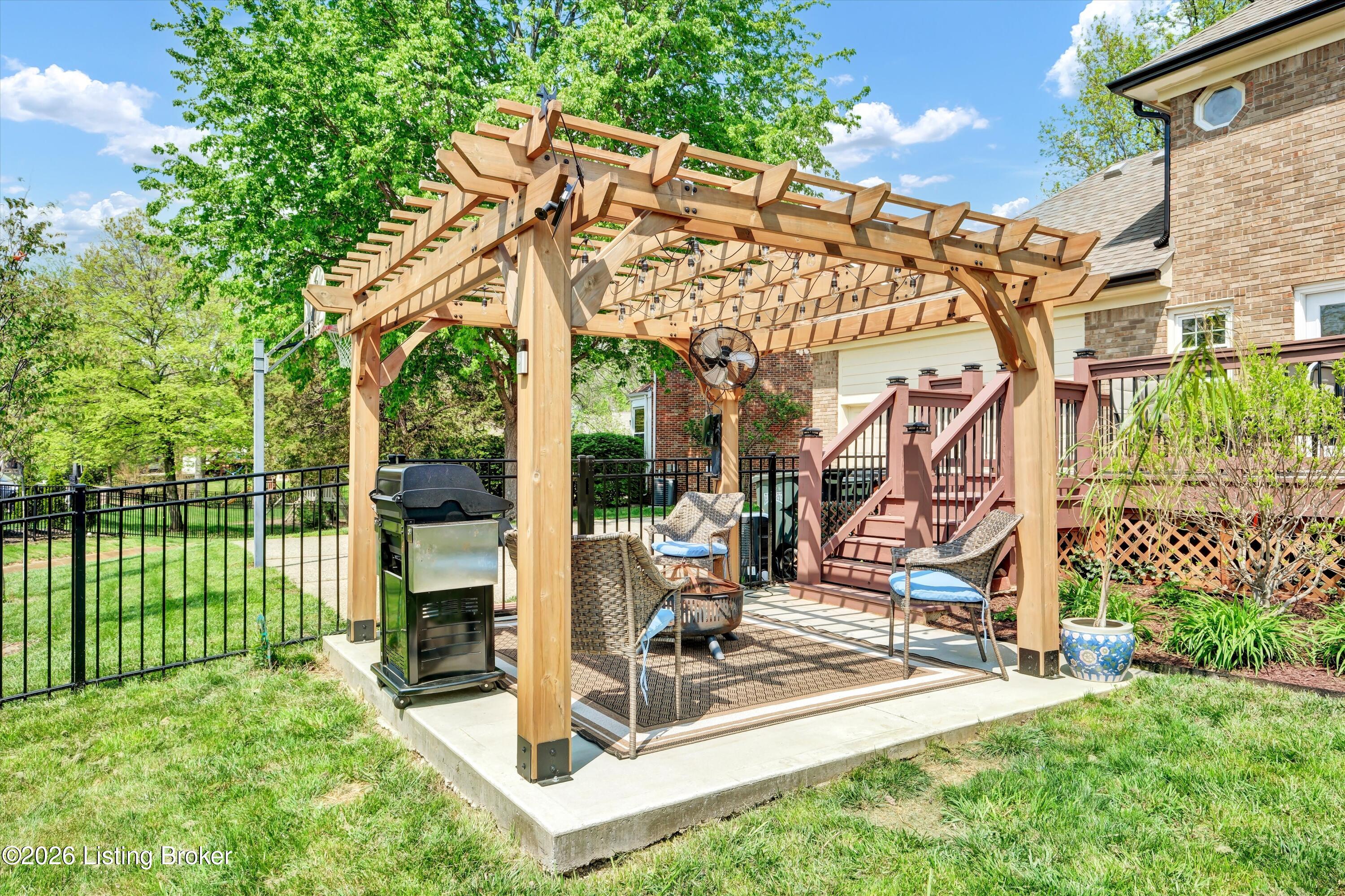 11002 Fox Moore Ct