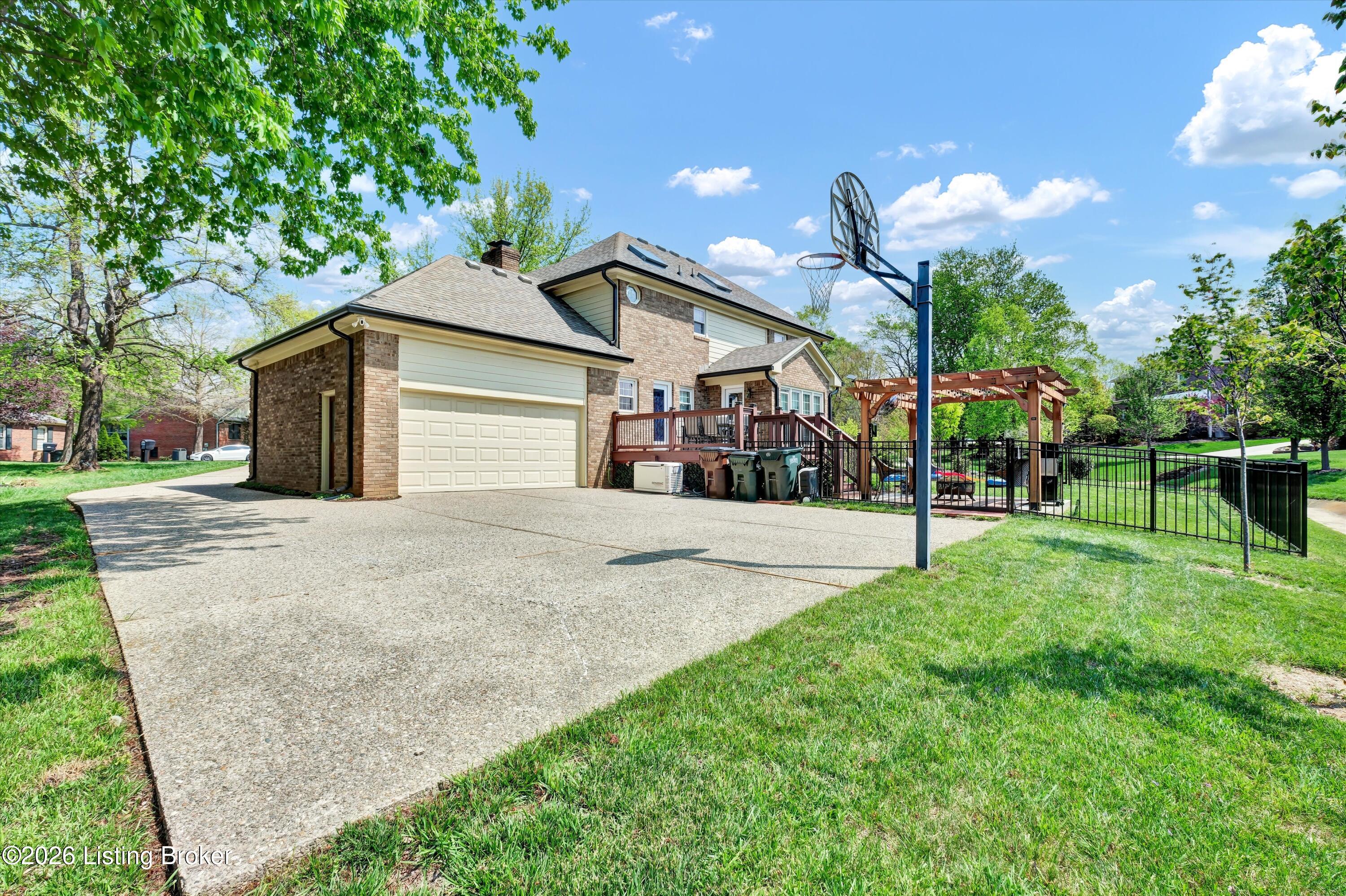 11002 Fox Moore Ct