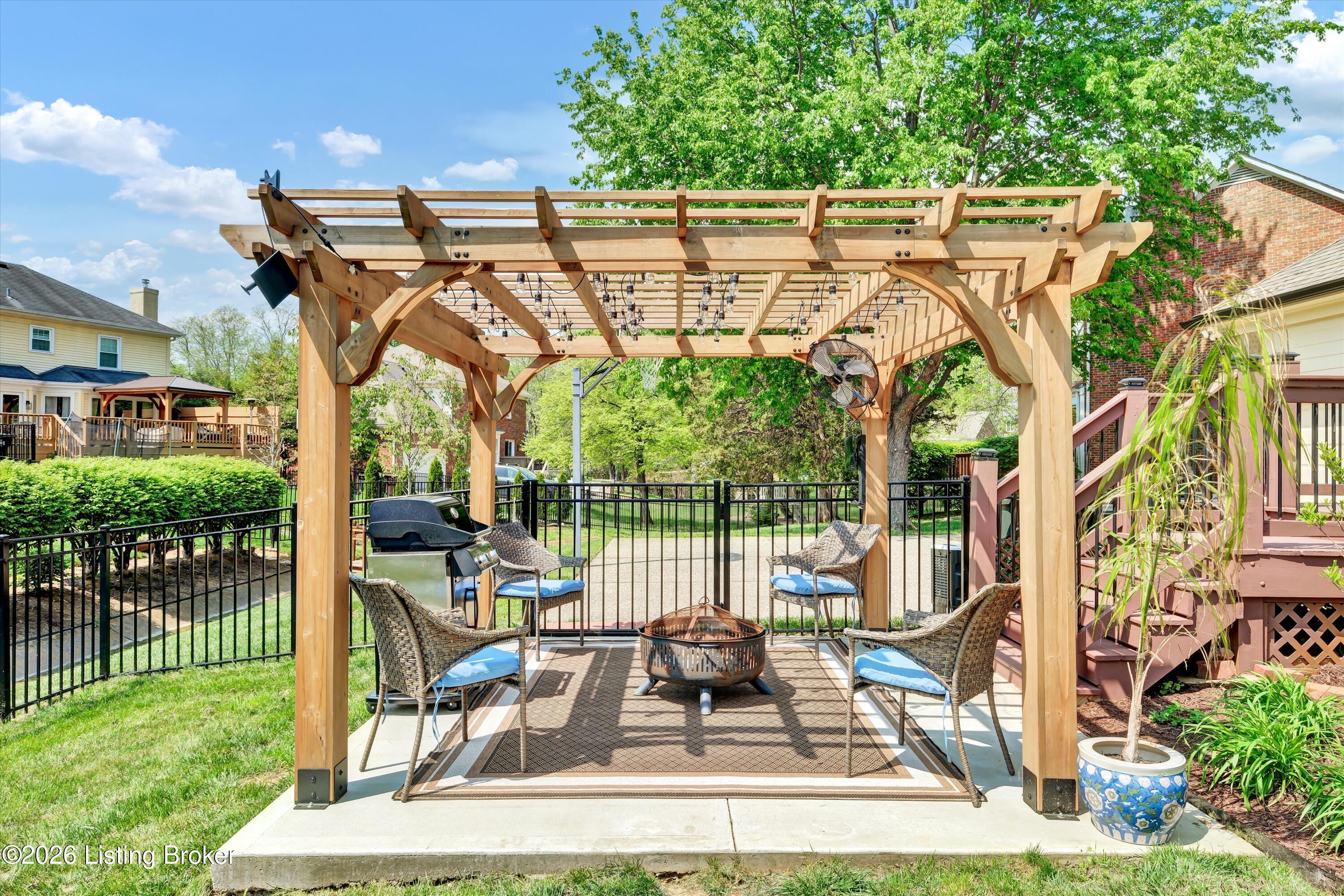 11002 Fox Moore Ct