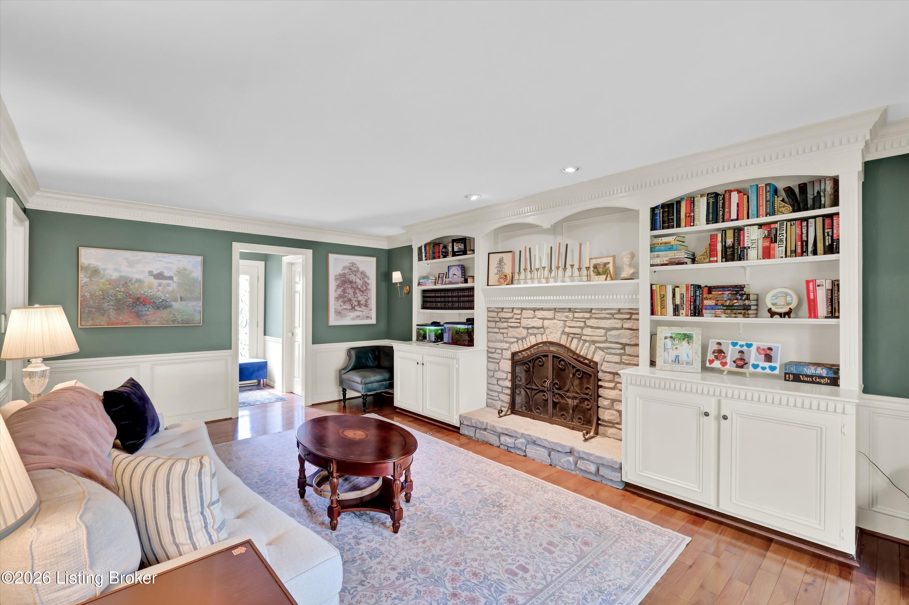 11002 Fox Moore Ct