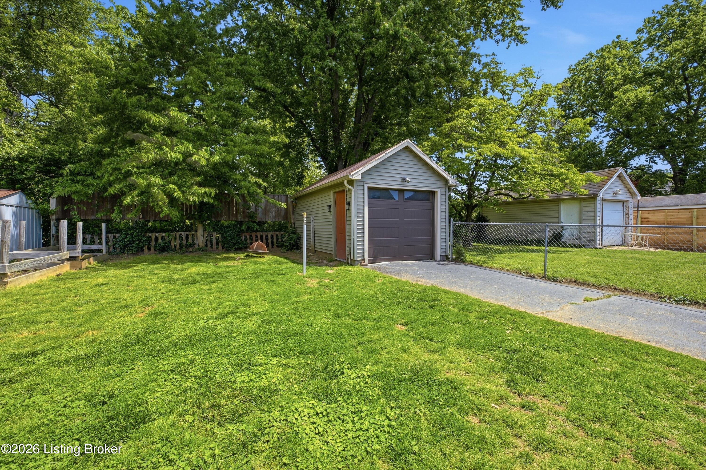 411 Mccready Ave