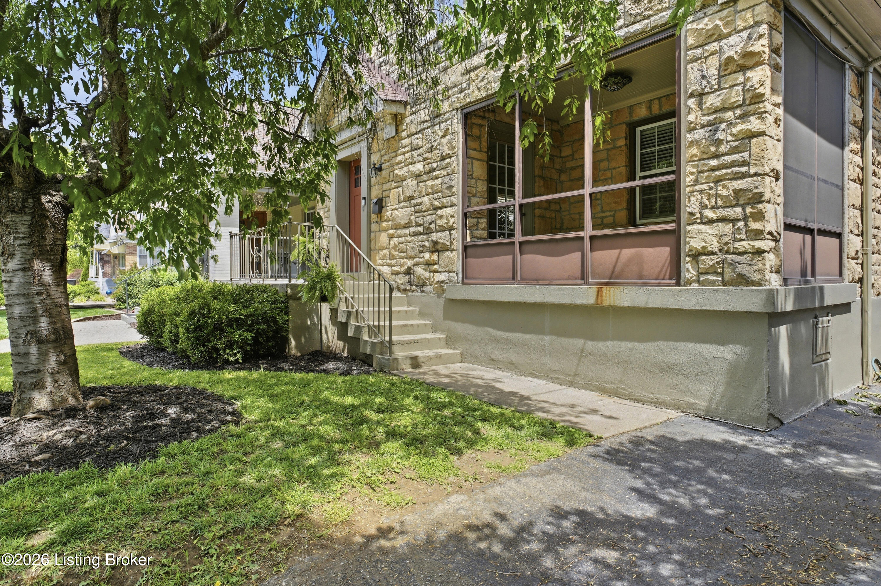 411 Mccready Ave