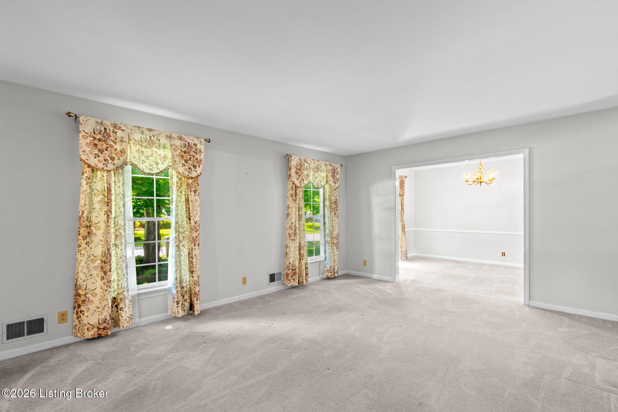 1106 King Arthur Ln
