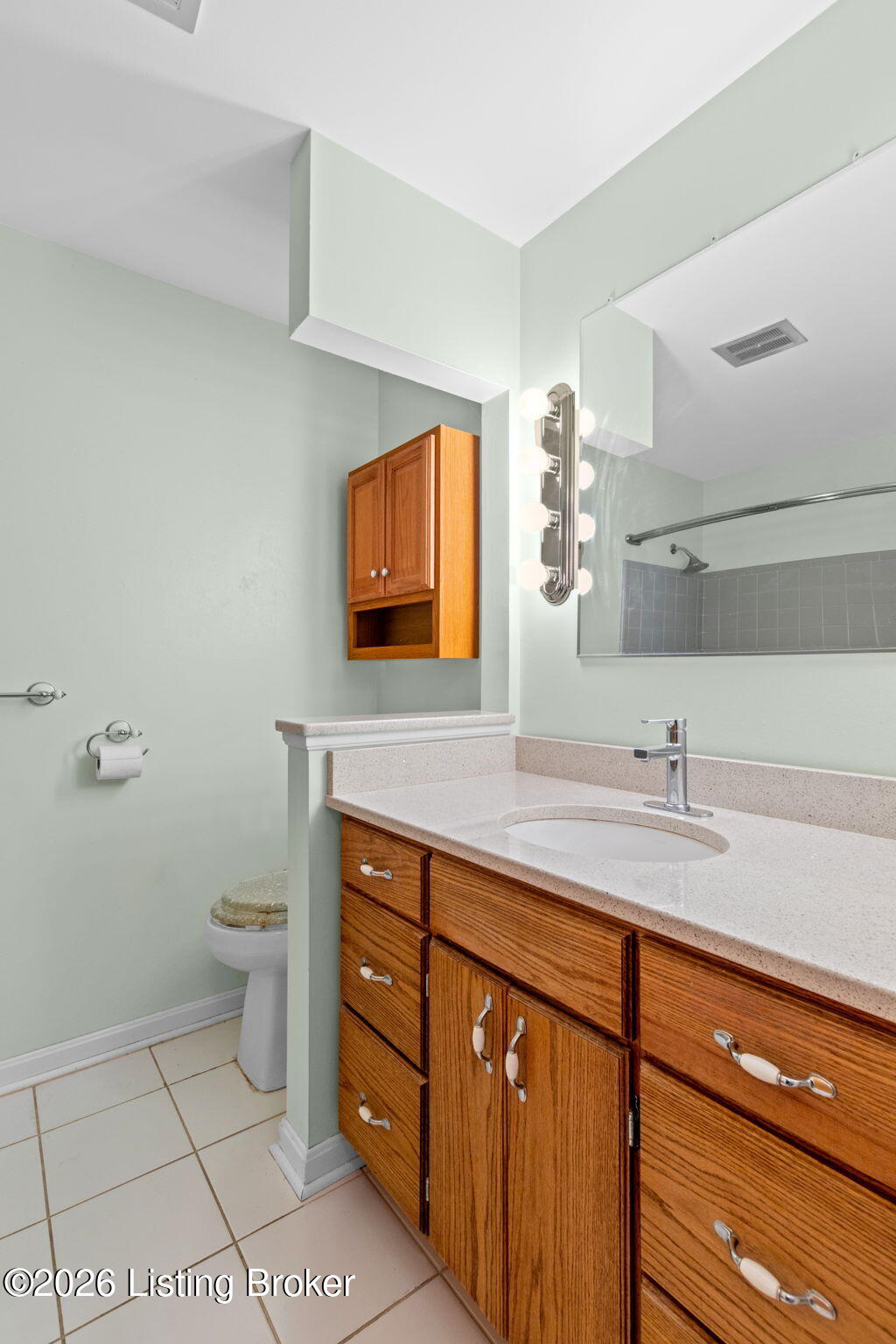 1106 King Arthur Ln