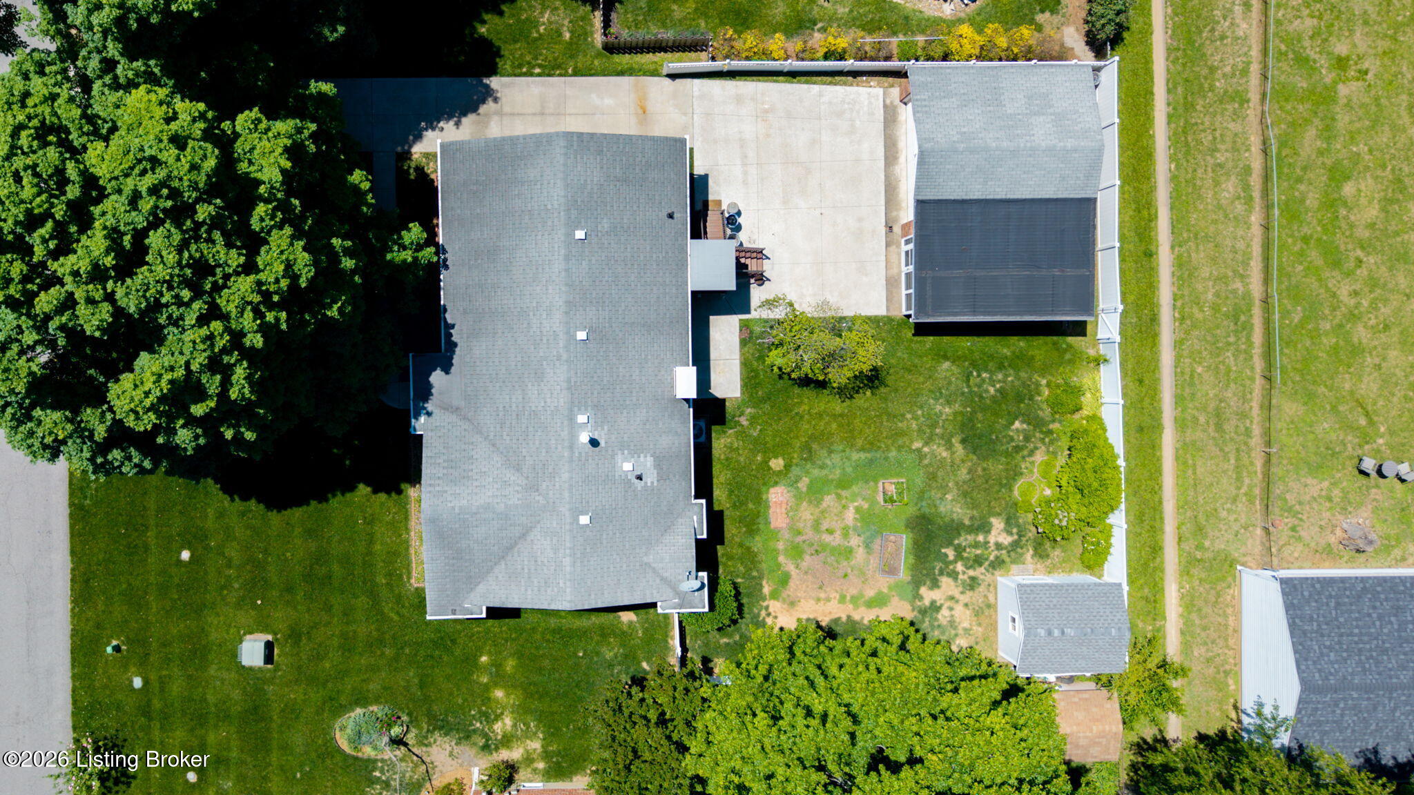 1106 King Arthur Ln