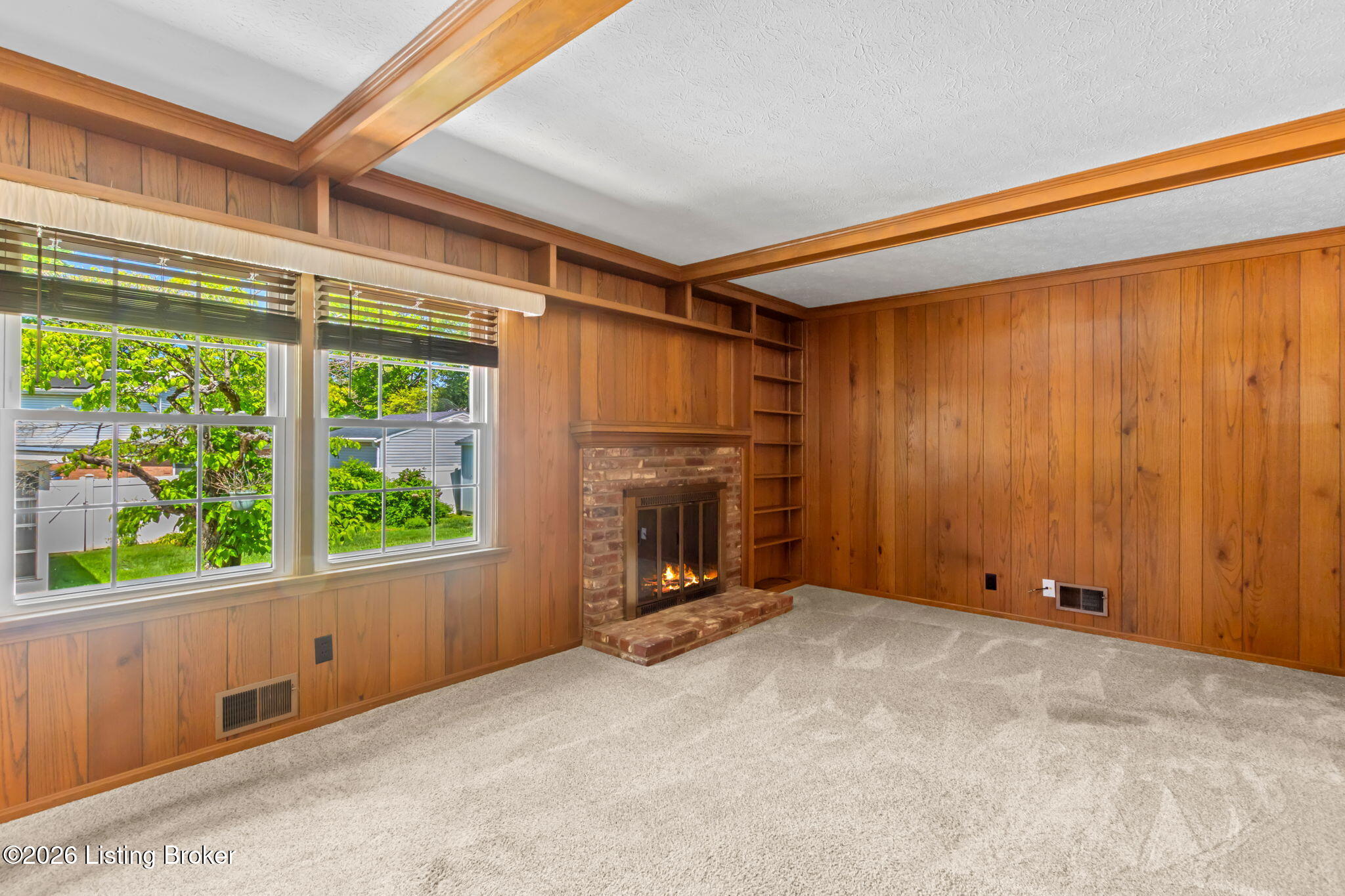 1106 King Arthur Ln