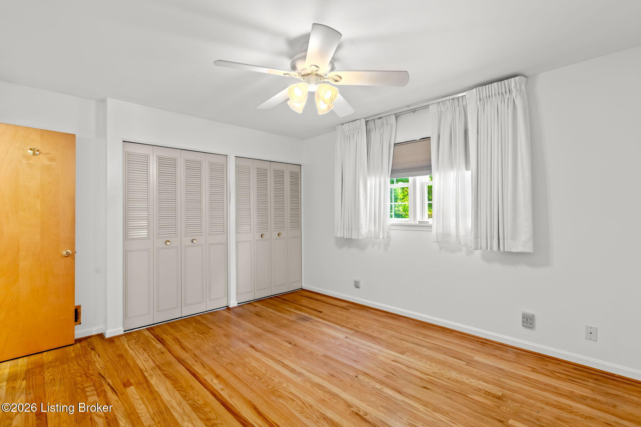 1106 King Arthur Ln