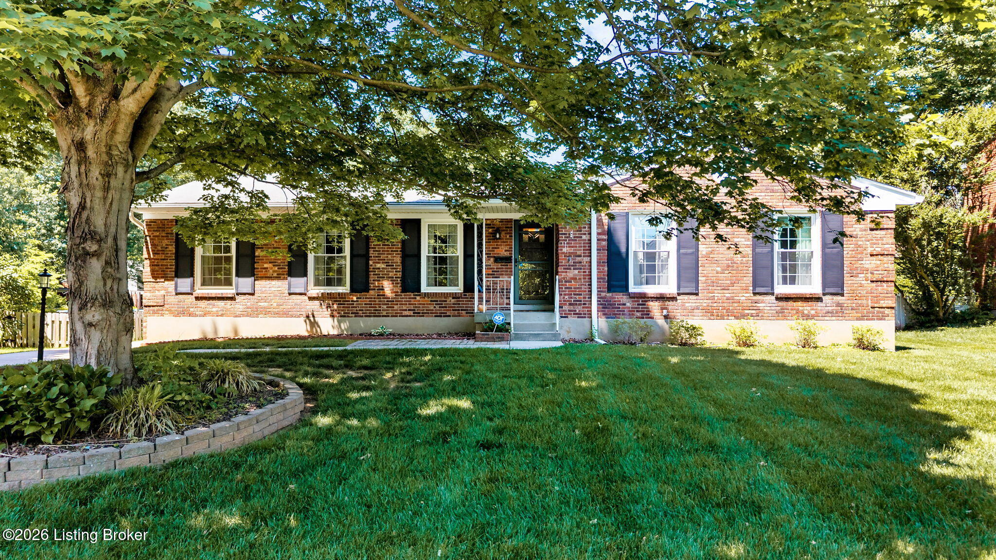 1106 King Arthur Ln