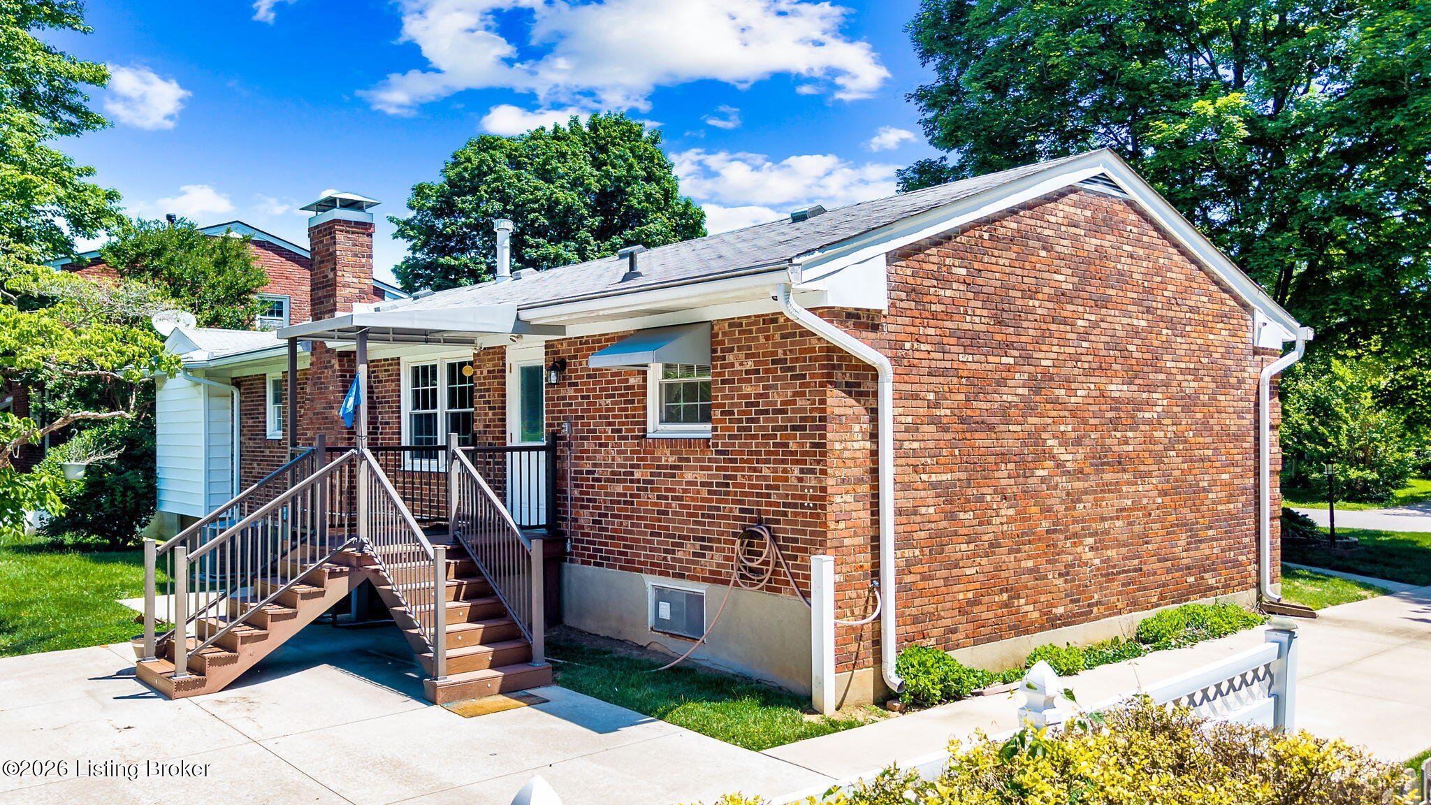 1106 King Arthur Ln