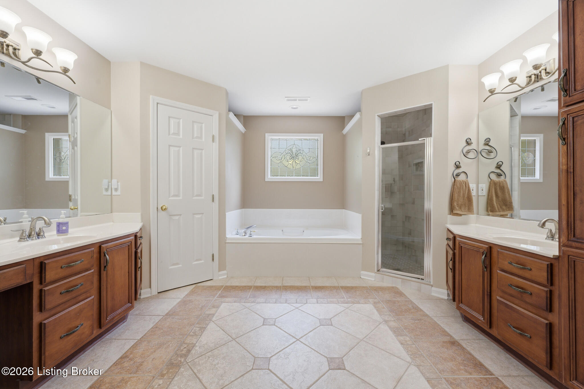 2302 Winterhaven Ct