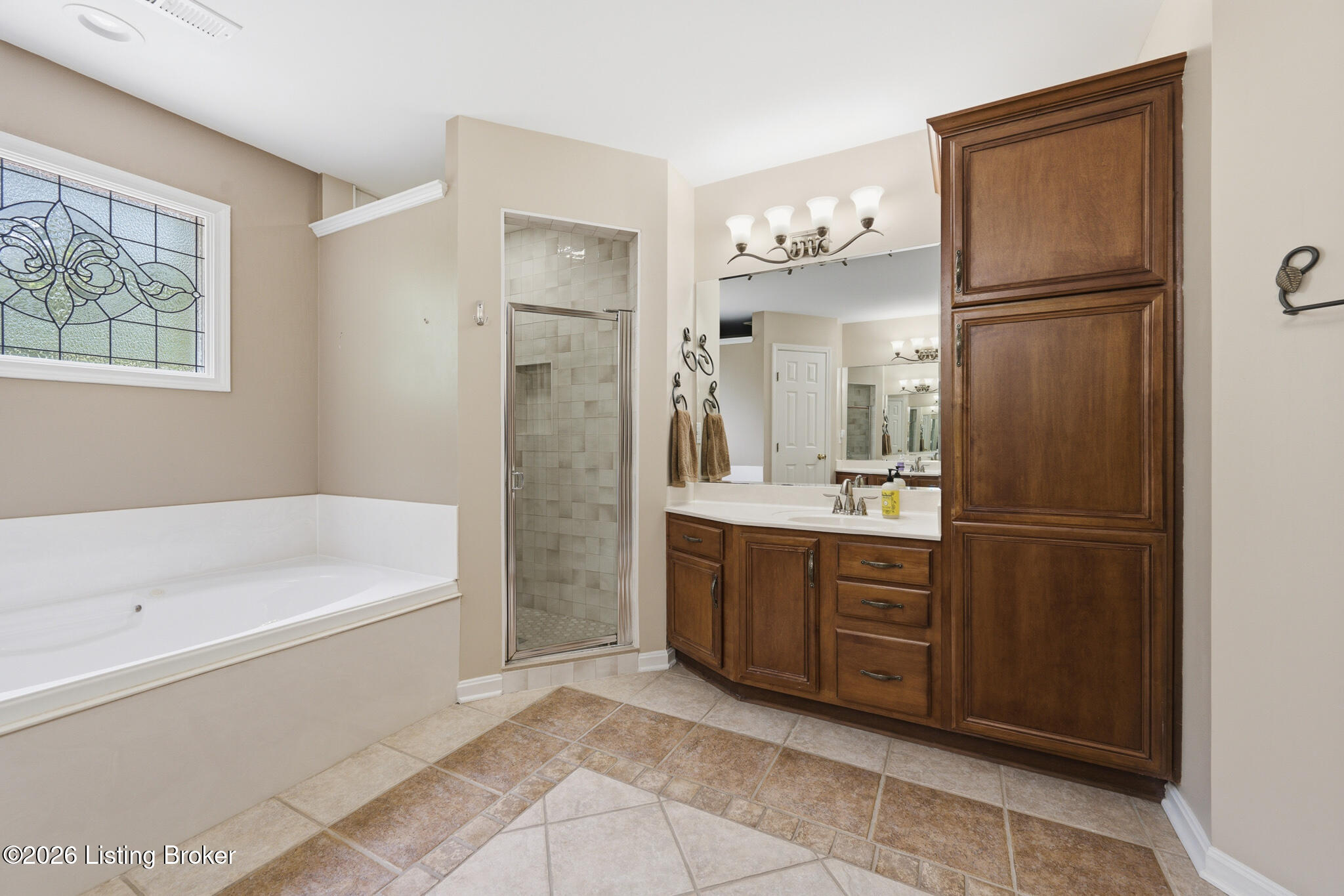 2302 Winterhaven Ct