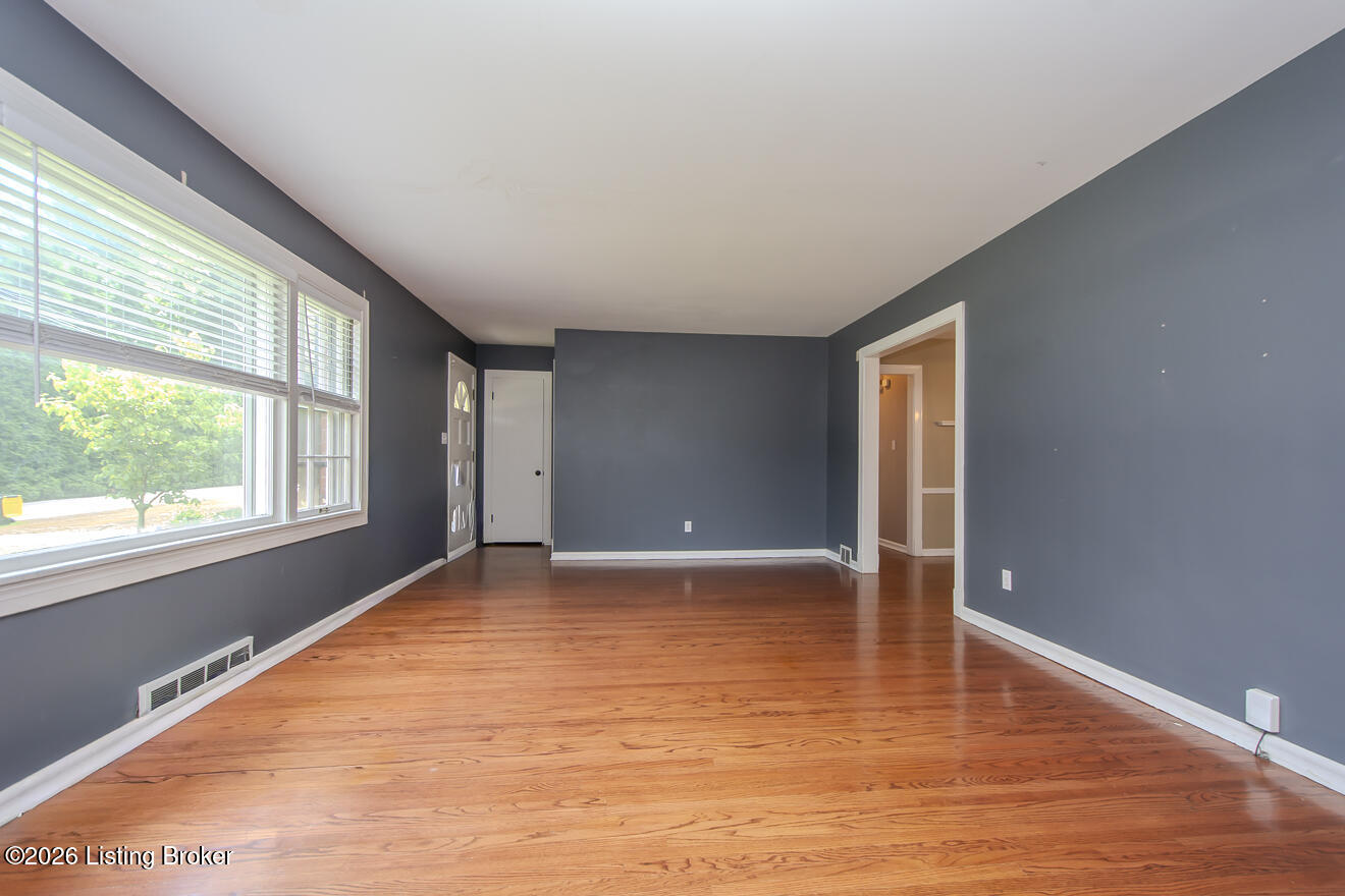 912 Beechwood Rd