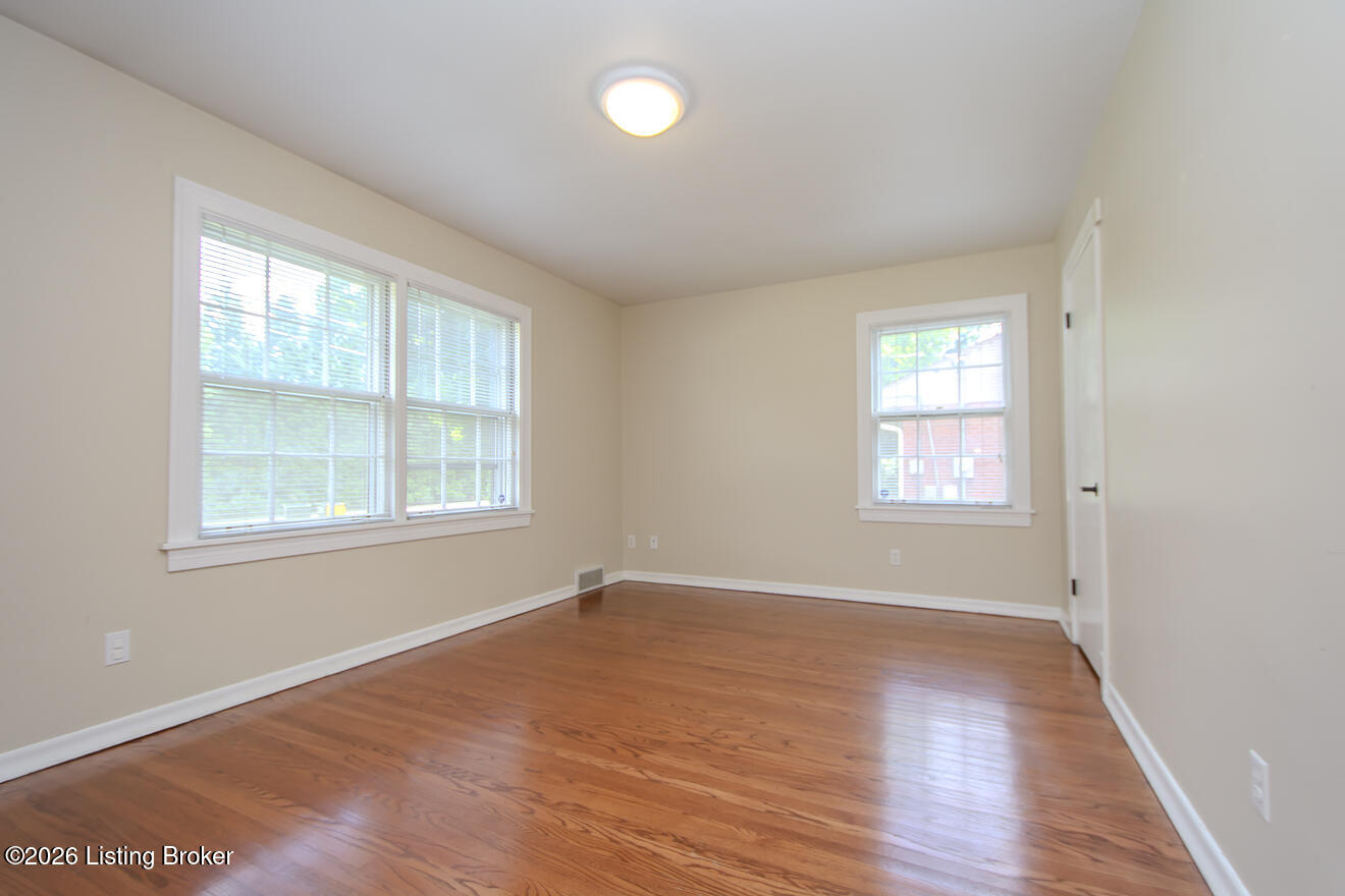 912 Beechwood Rd