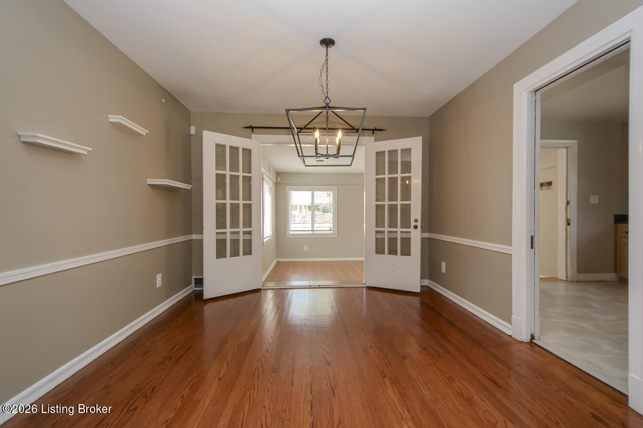 912 Beechwood Rd