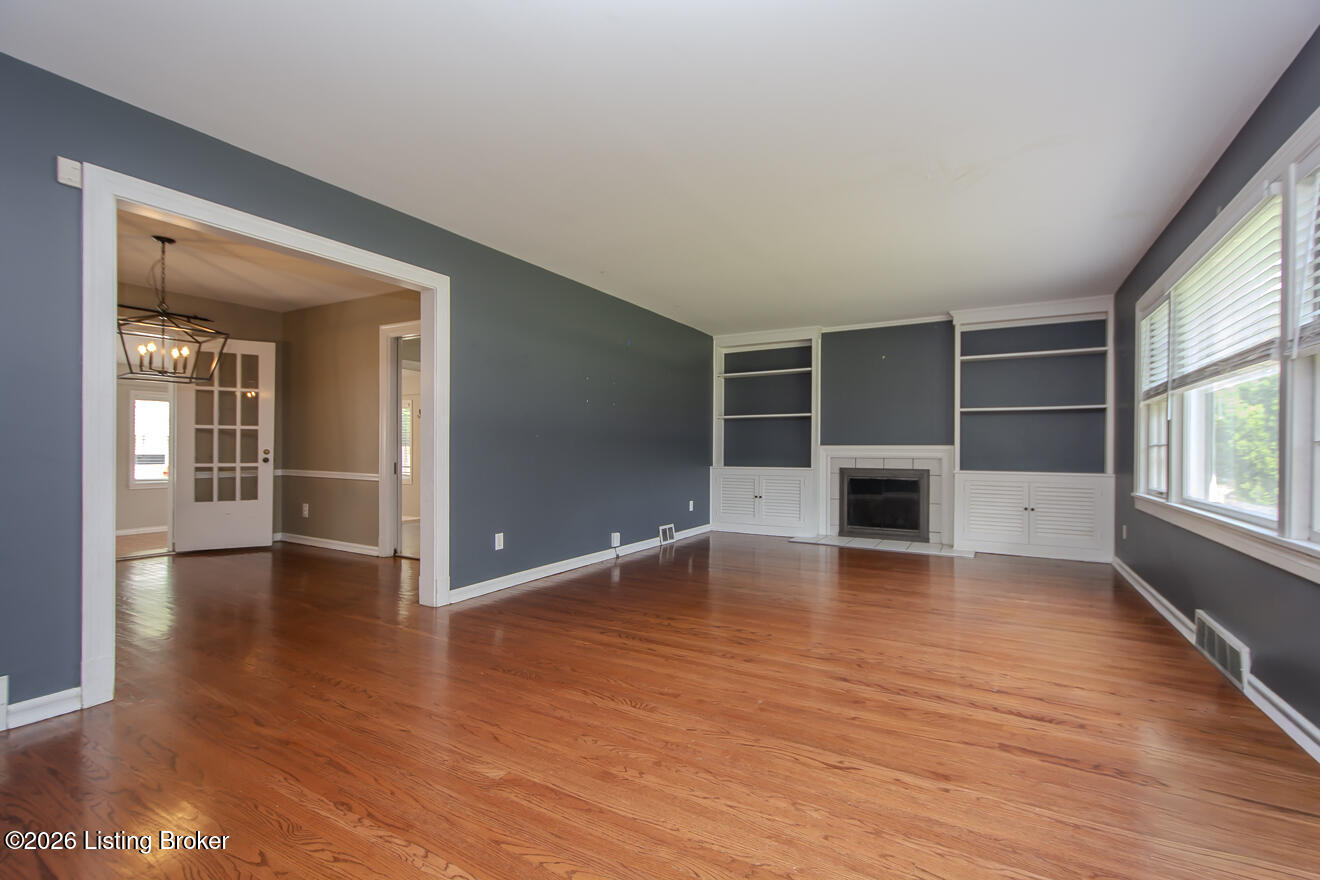 912 Beechwood Rd