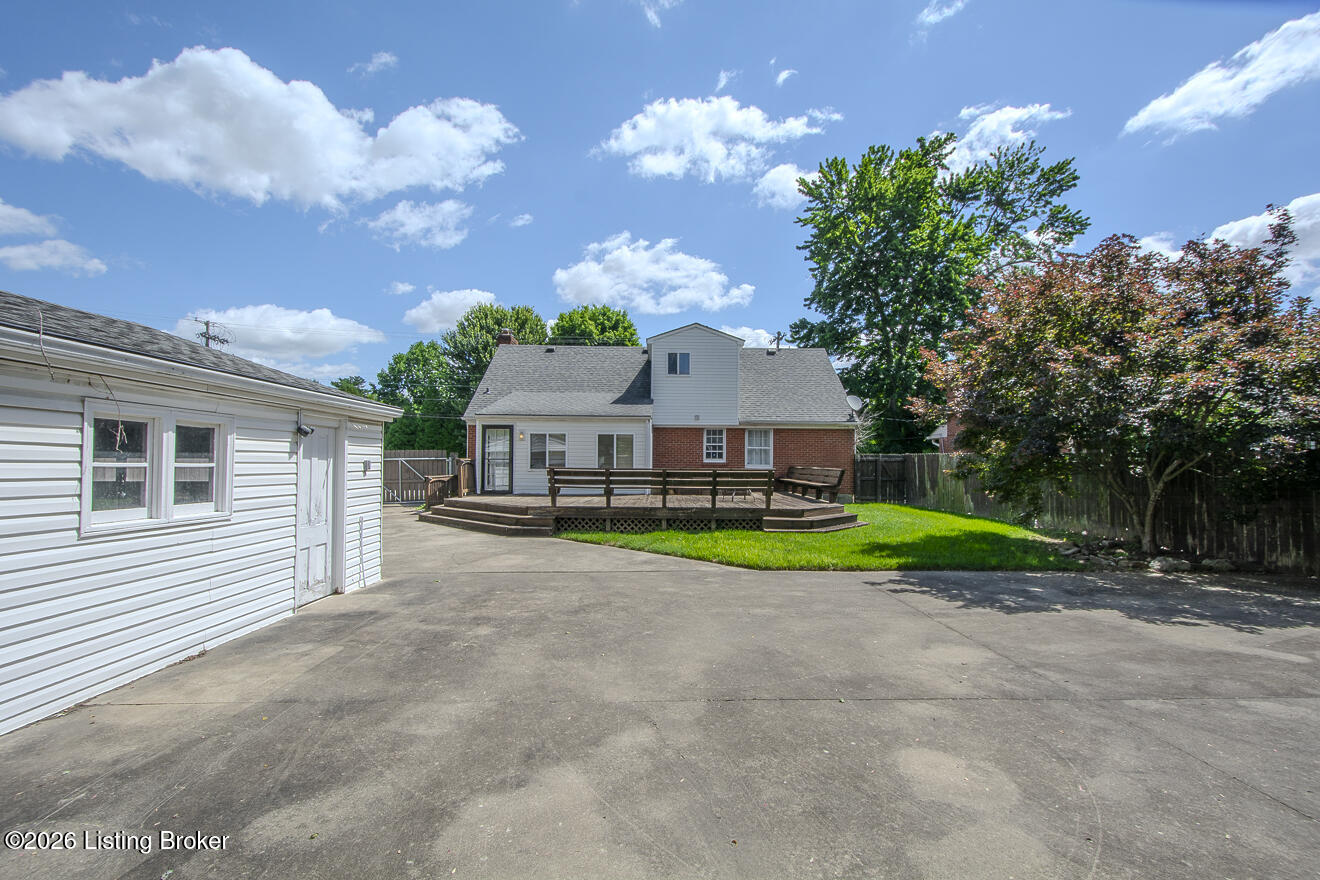 912 Beechwood Rd