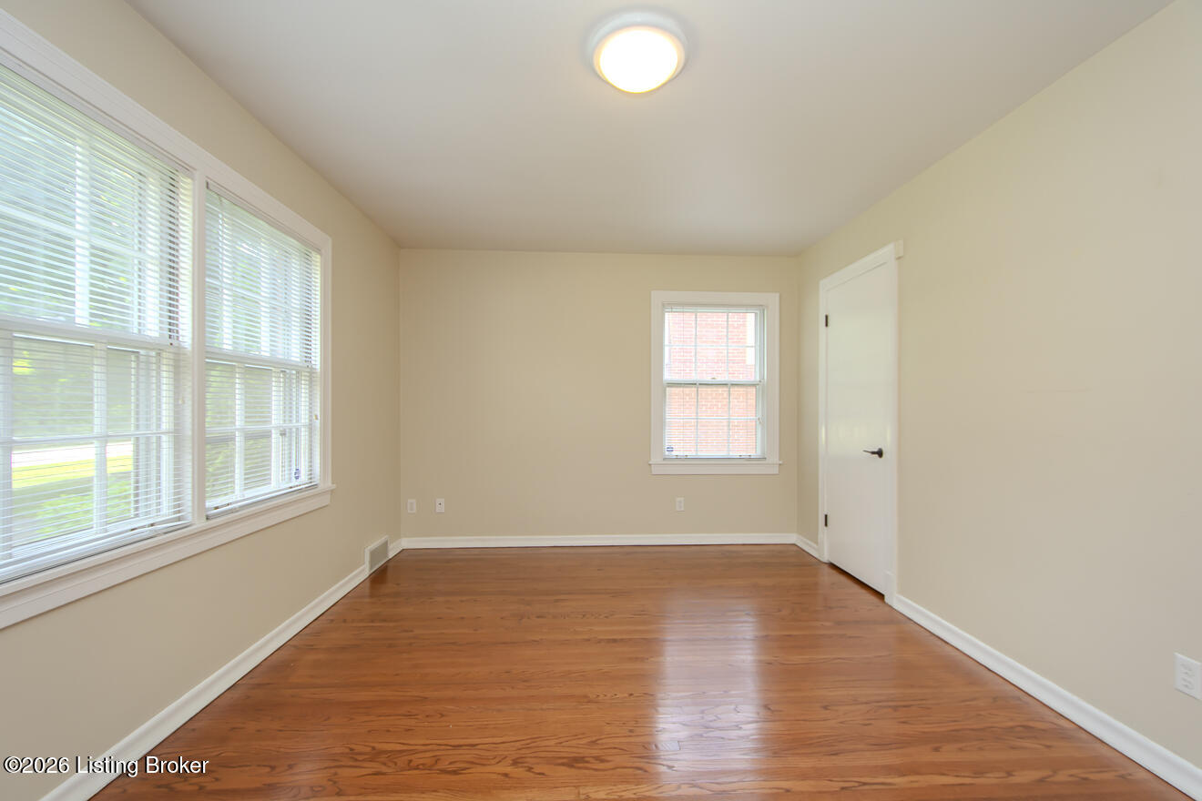 912 Beechwood Rd