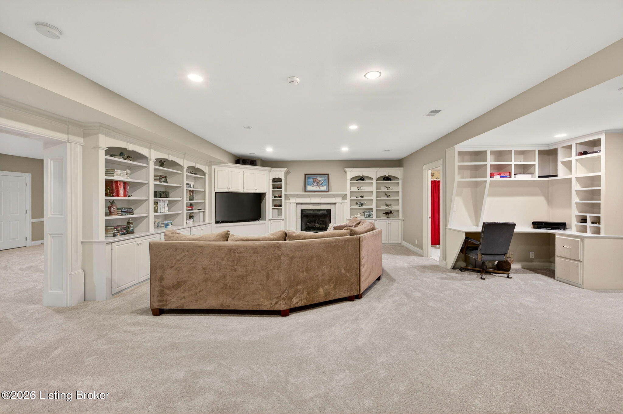 7422 Wycliffe Dr